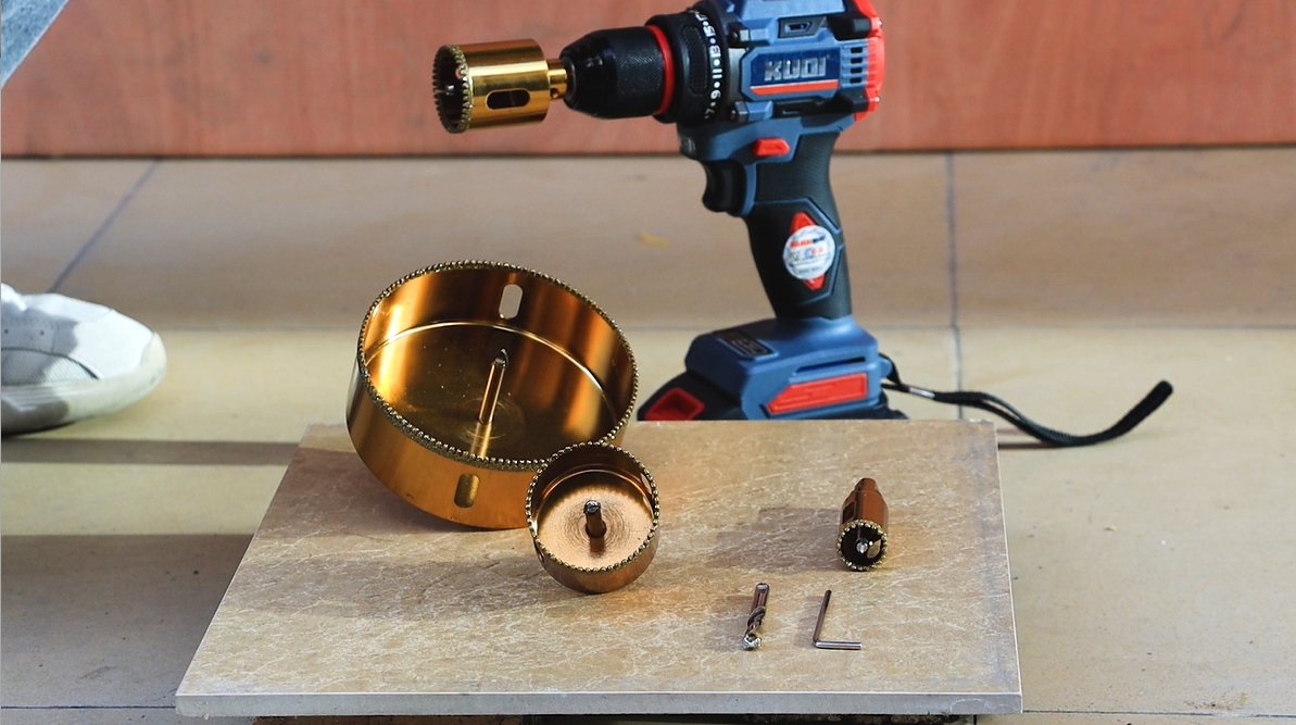 Image of 3 /4 inch Serrated Diamond Hole Saw with 2Pcs Removable Pilot Bits, Easy-Align for Precise Drilling in Porcelain Tile, Ceramic, Granite, Marble and Other Stones (3 /4 inch Tile Drill Bit)