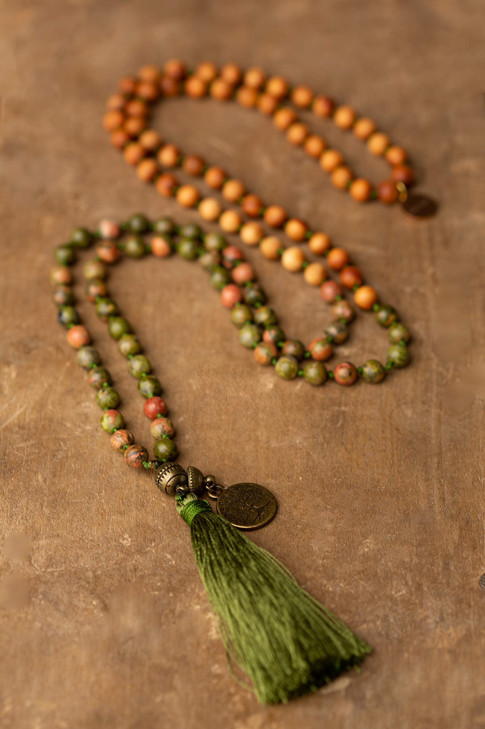 Unakit Edelsteinschmuck Mala Edelsteinkette Yoga Meditation Geschenk-Set mit Holzbox Jute-Täschchen Affirmationskarten REGENERATION & KRAFT Naturstein Sandelholz handgemacht in Deutschland