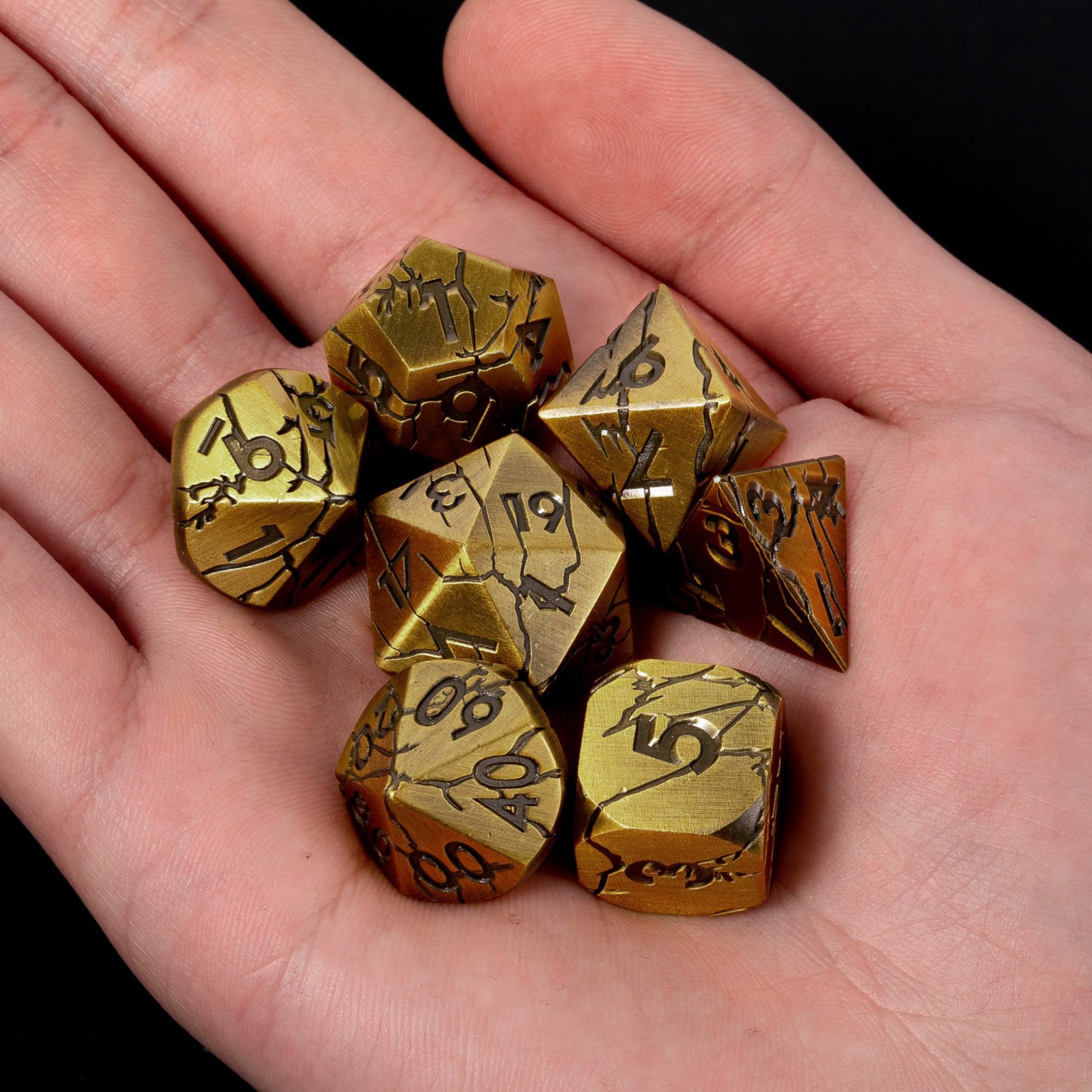Amazon | DND メタルダイス - 古代金遺跡 ひび割れた金属多面体セット