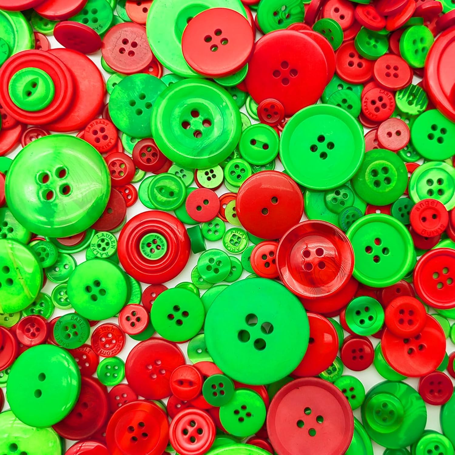 1600Pcs Christmas Buttons for Crafts Bulk Red and Green Craft Button Assorted Size Christmas Button for Crafting Art DIY Decor