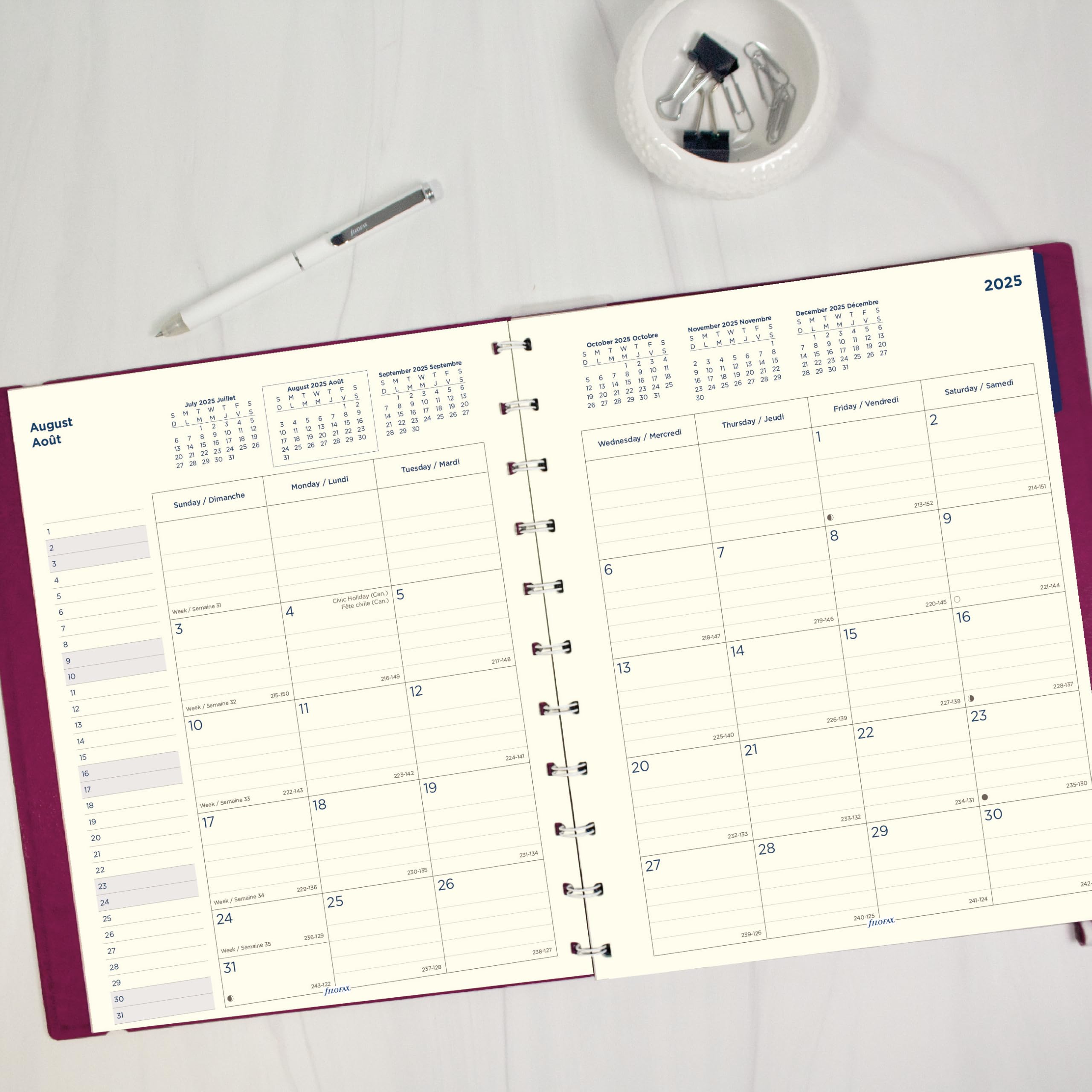 Filofax® Agenda mensual 2027, 17 meses, agosto de 2026 a diciembre de 2027, encuadernación de doble alambre, bilingüe, 27.6 x 21.6 cm, fucsia (C1811003)