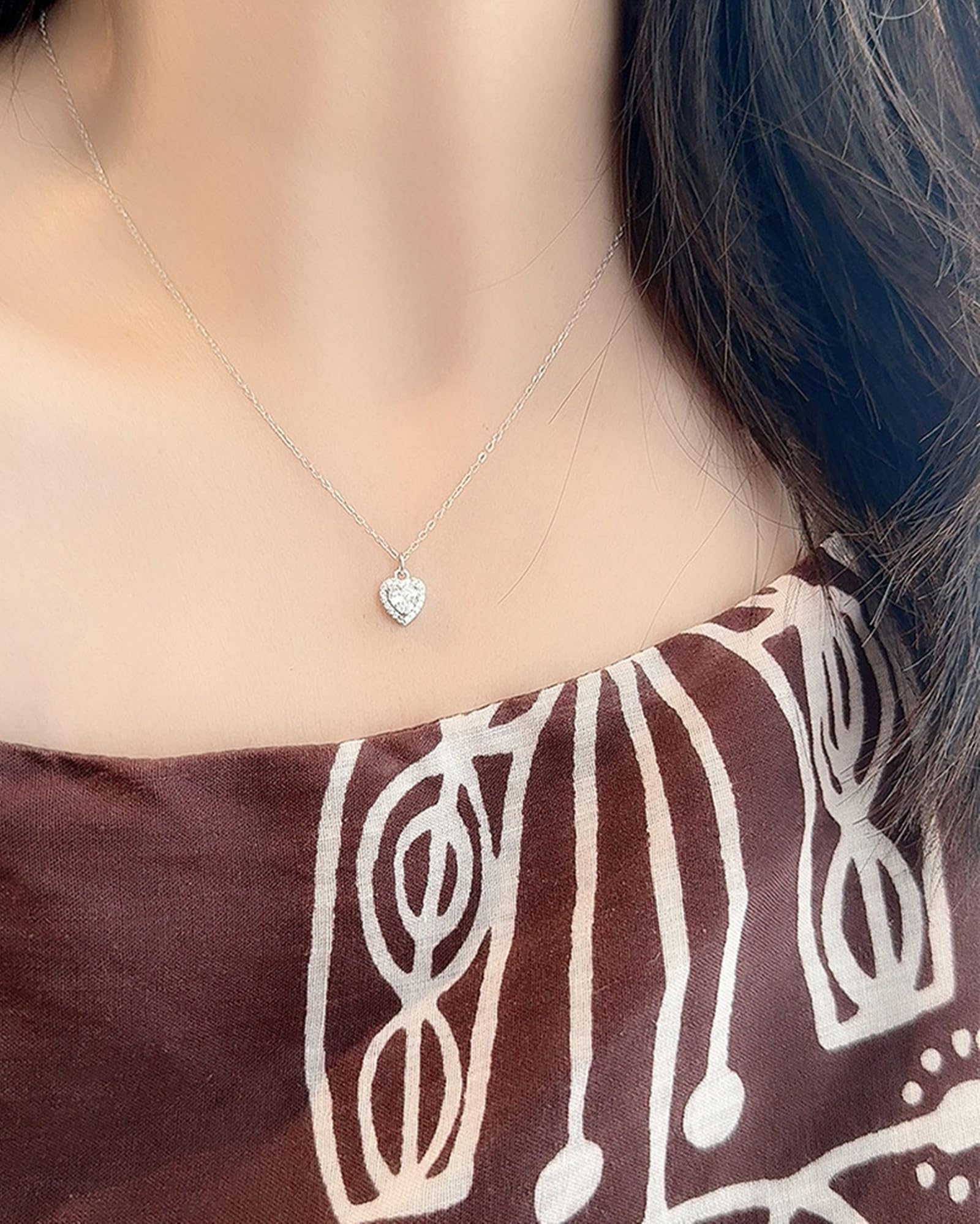 Collana in oro bianco 14 carati 585, con ciondolo a forma di cuore, 45 cm