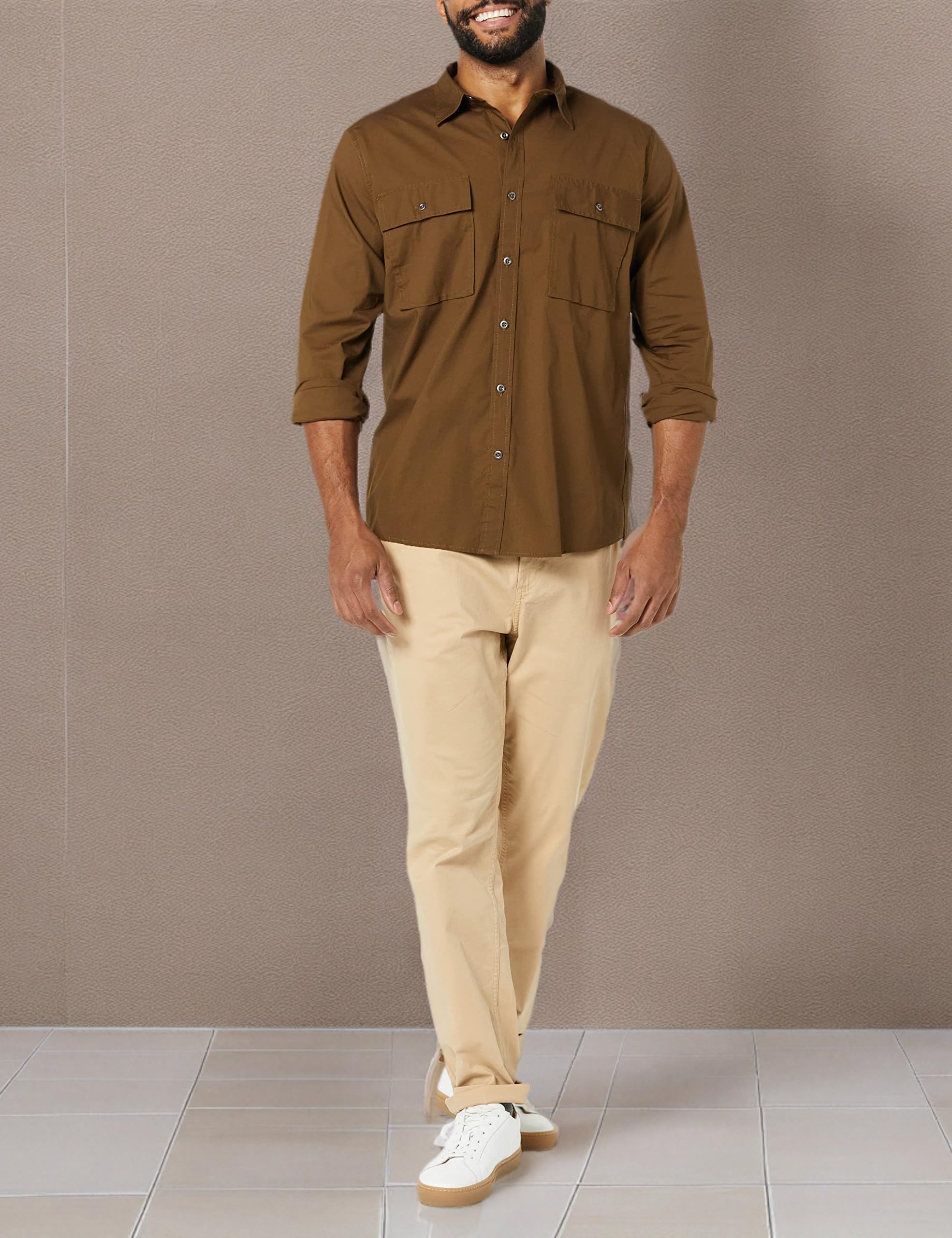 Amazon Essentials Hombre Camisa utilitaria de Manga Larga con Dos Bolsillos y Corte estándar