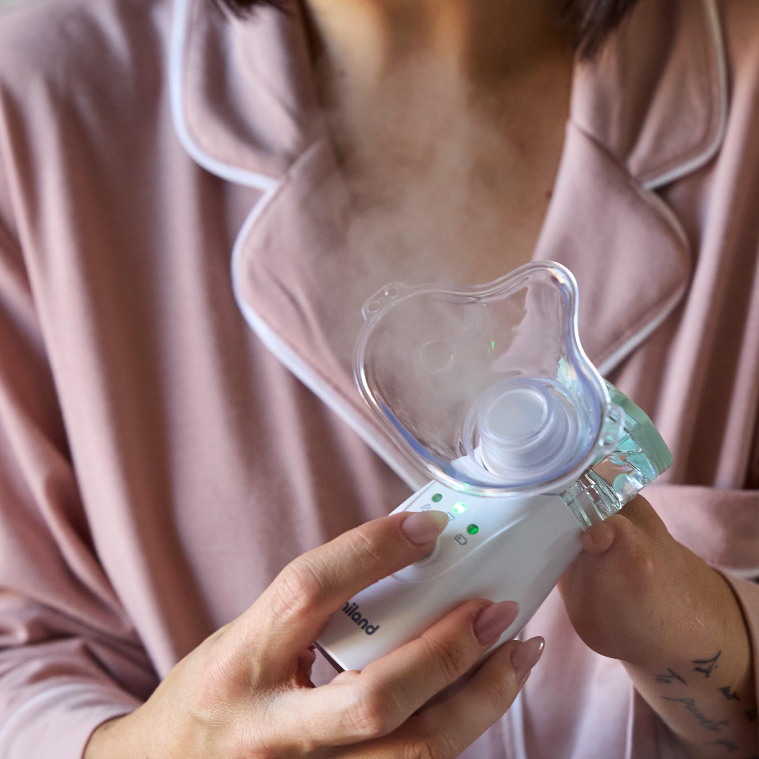 Miniland Nebulizador Bebe Portatil y Silencioso, Apto para Bebe, Niños y Adultos, Nebulizador Pediatrico Recargable, Tecnología Mesh, Incluye Mascarillas y Bolsa | Nebuclean