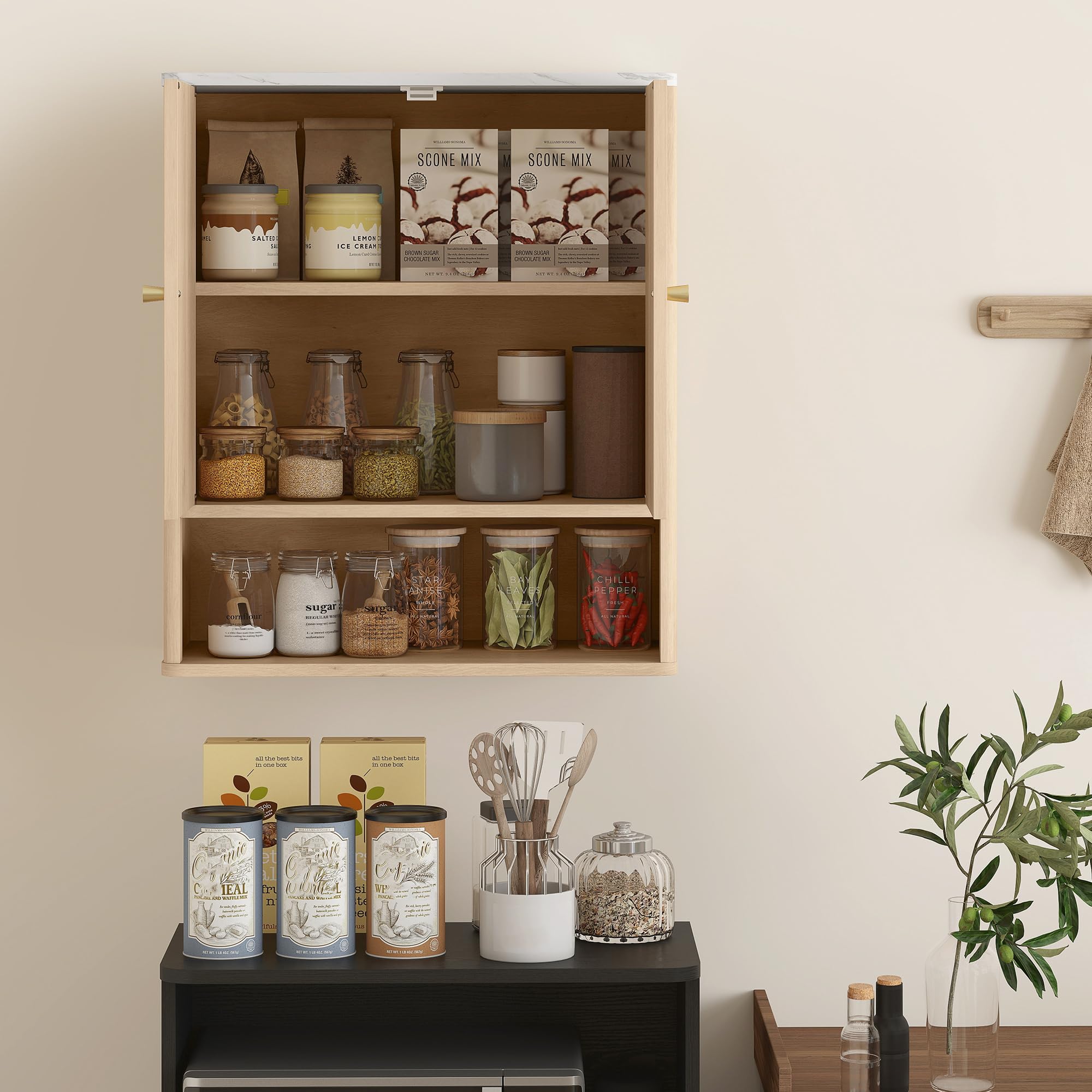 HOMCOM Armoire Murale de Salle de Bain, Meuble de Rangement avec Compartiment Ouvert et étagère réglable, Meuble Haut de Salle de Bain Portes à Motifs en Forme de sablier, 60 x 18 x 70 cm, chêne