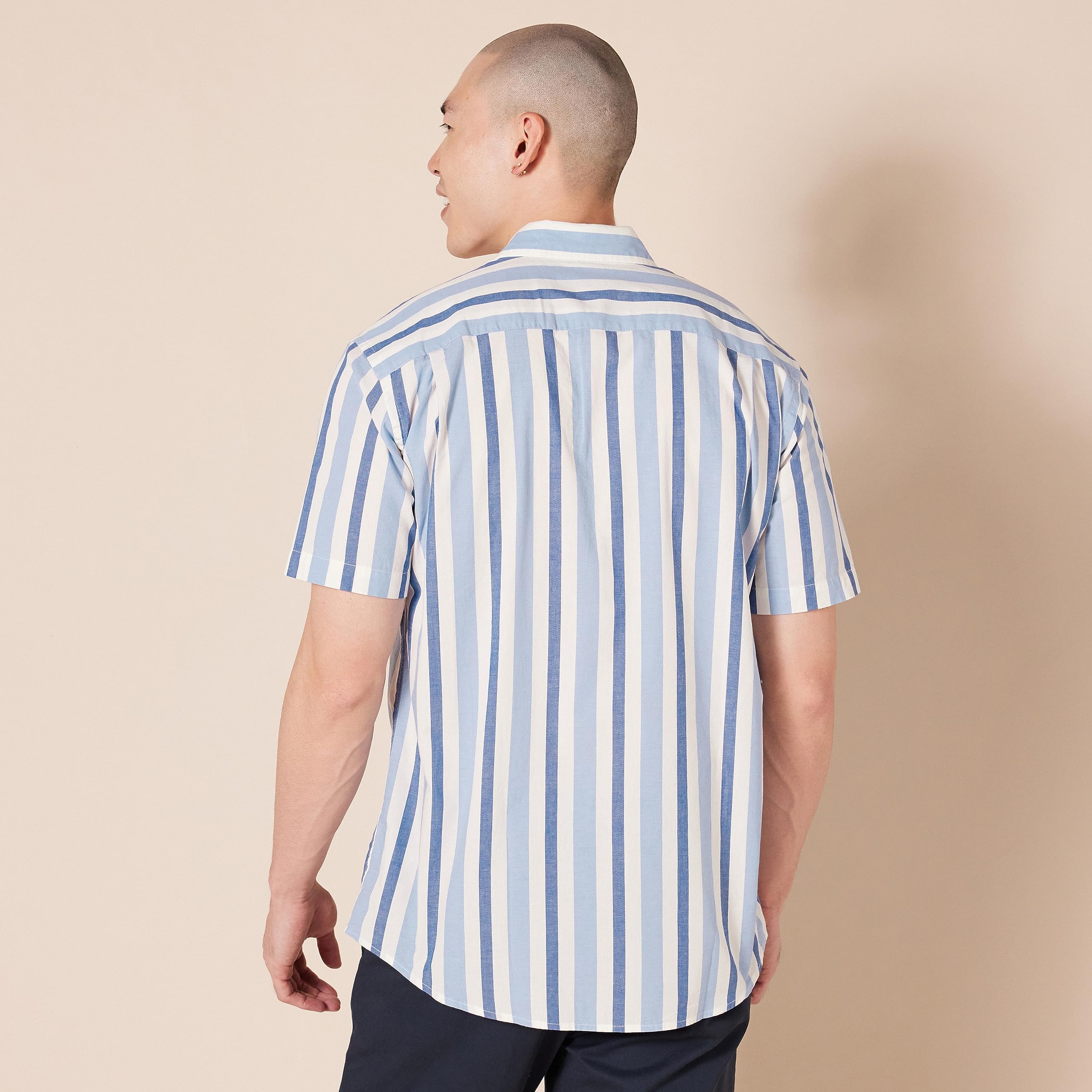 Amazon Essentials Homme Chemise en Popeline à Manches Courtes Coupe Régulière