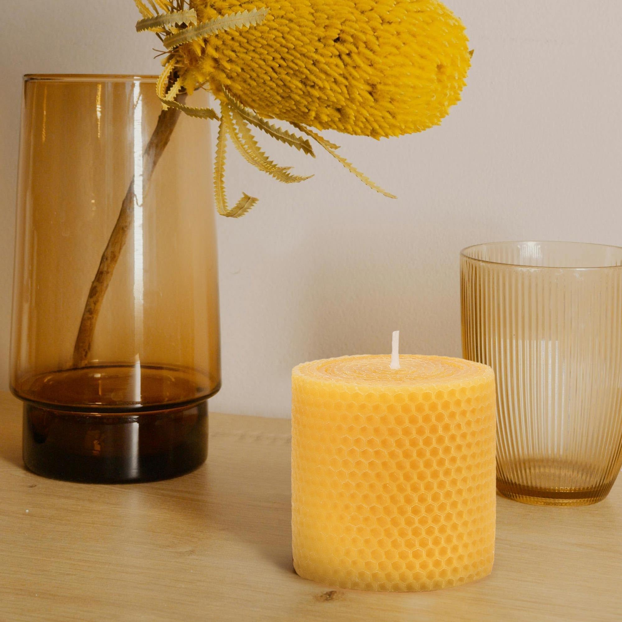 Juego de 2 velas de cera de abeja (3 x 3 pulgadas) enrolladas a mano para decoración del hogar, 12 horas de tiempo de combustión