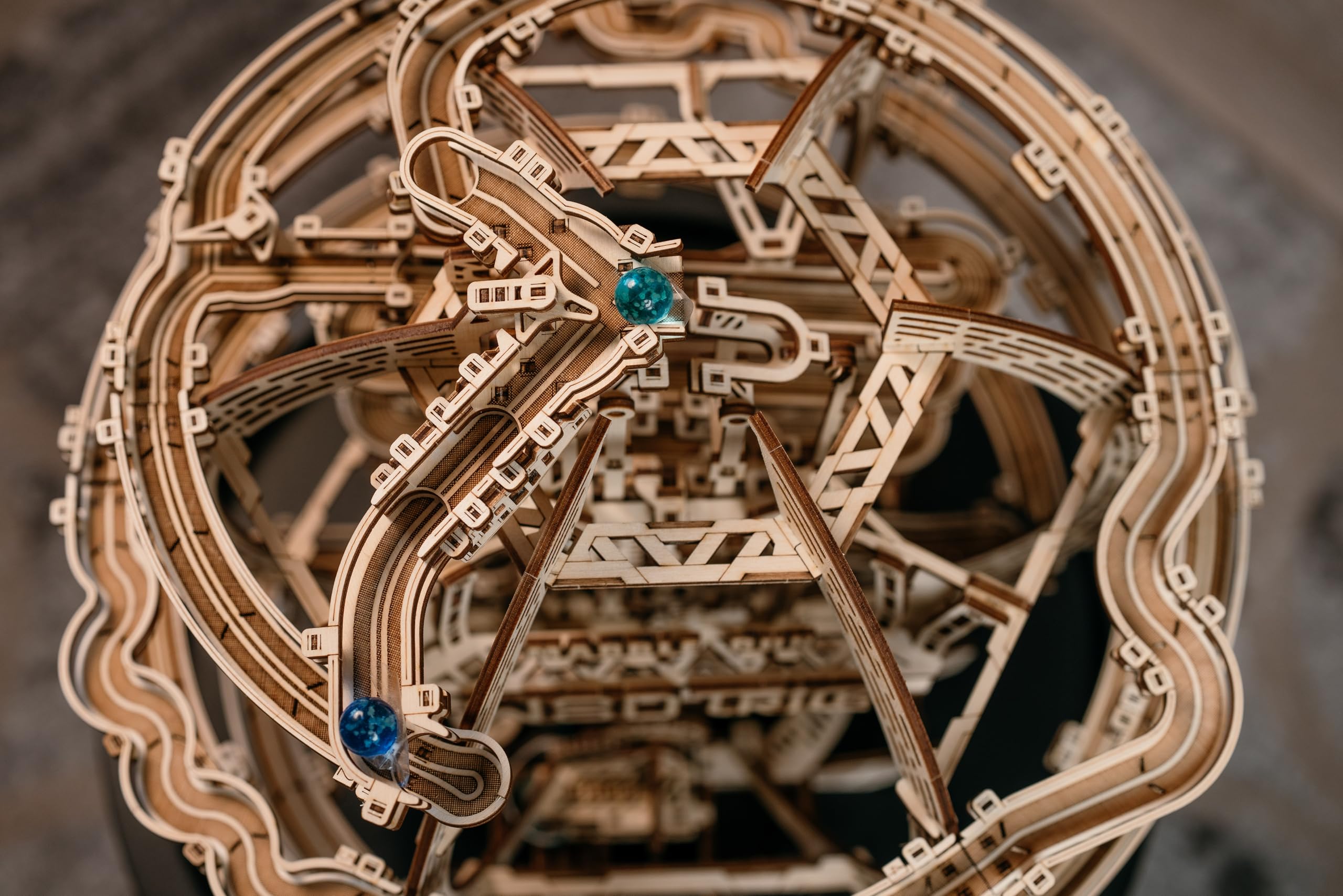 Wood Trick Gravity Marble Puzzle 3D di Legno per Adulti da Costruire | [773 Pezzi] Labirinto di Biglie Motorizzato Elettrico - Kit di Montaggio Meccanico in Legno DIY per Adulti