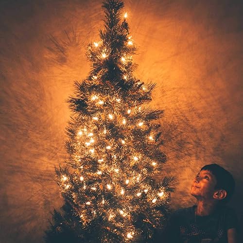 Miniatura 8 de Tira de luces LED C9 de Navidad, 66 pies, 100 luces LED impermeables de fresa, cadena de luces de alambre verde extensible para exteriores,