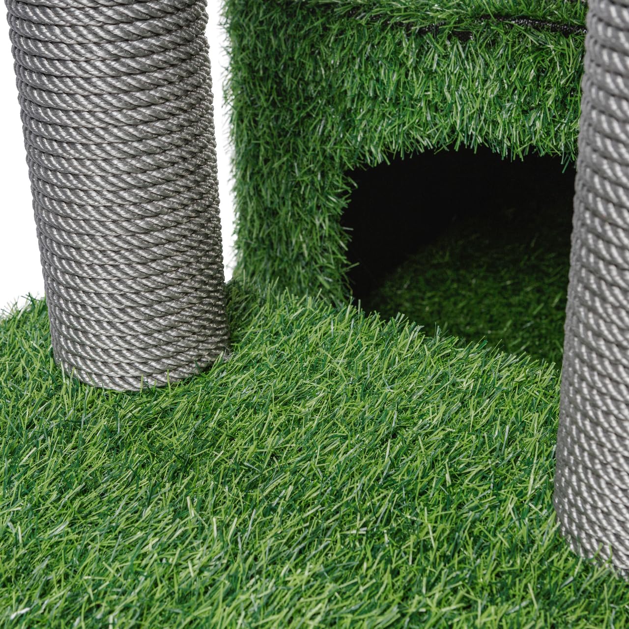 CanadianCat Company | Outdoor Kratzbaum Parker - Kletterbaum mit Kunstrasen | 85 x 45 x 117 cm | wetterfest für Balkon & Terrasse