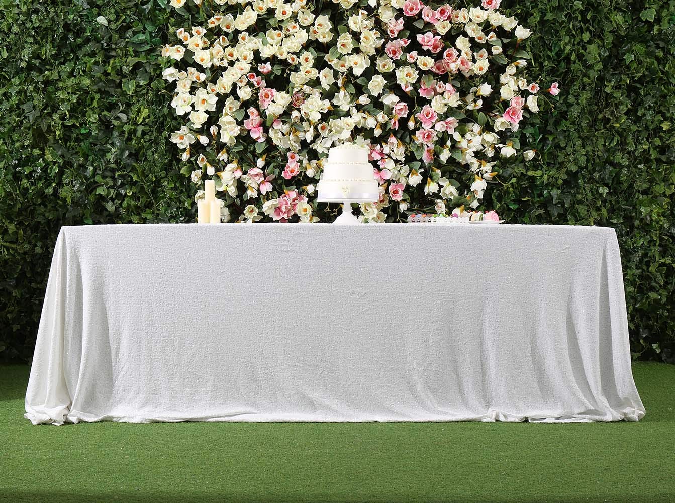 SquarePie Obrus cekinowy 150 x 250 cm, biały błyszczący stół weselny