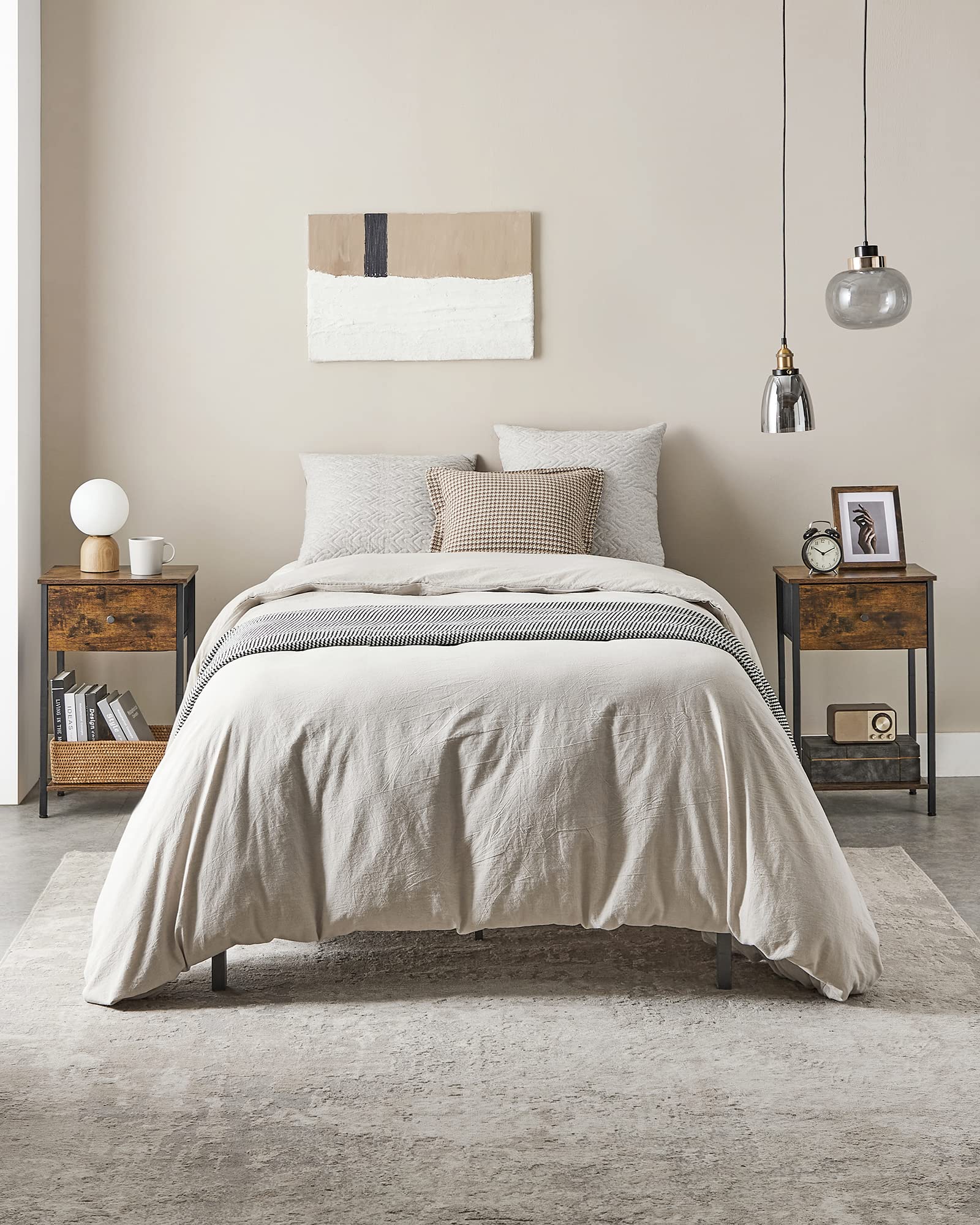 VASAGLE Comodino, tavolino alto 61 cm con cassetto in tessuto e ripiano portaoggetti, per soggiorno, camera da letto, truciolare, acciaio, non tessuto, marrone rustico, 11 x 15 x 24 cm