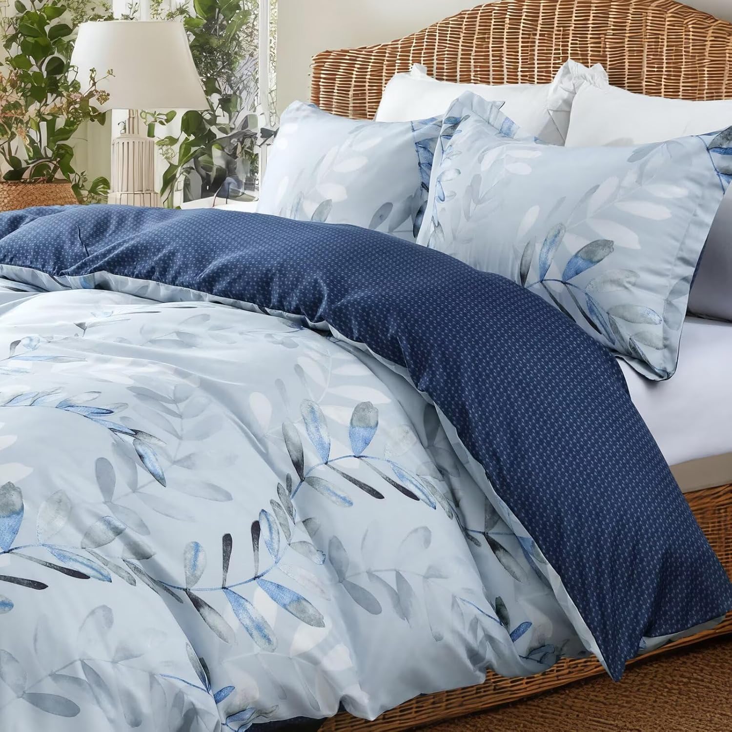 OAITE Duvet Cover Queen Size,Reversible Leaf Blue Duvet Cover Set with Zipper Closure, 3 Pieces Modern Patterns Soft Microfiber Bedding Set with 8 Ties(90’’*90’’,2 Pillow Cases) - Image 2