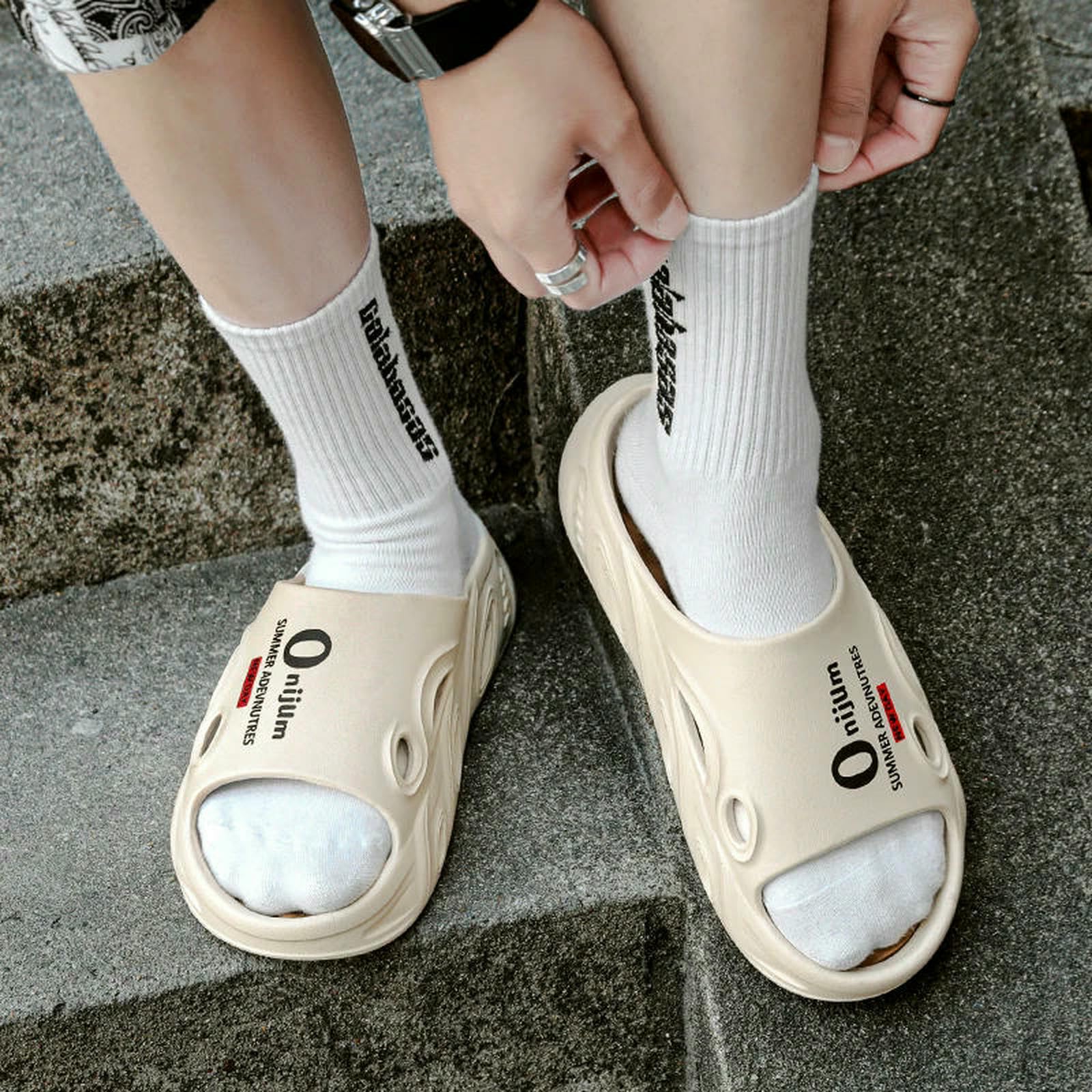 Ciabatte Uomo Pantofole da Massaggio Estive Sandali Esterno per Interni Scarpe Casual Spiaggia Scivoli Comodi Infradito Donna Uomo-Nero Grigio-44-45