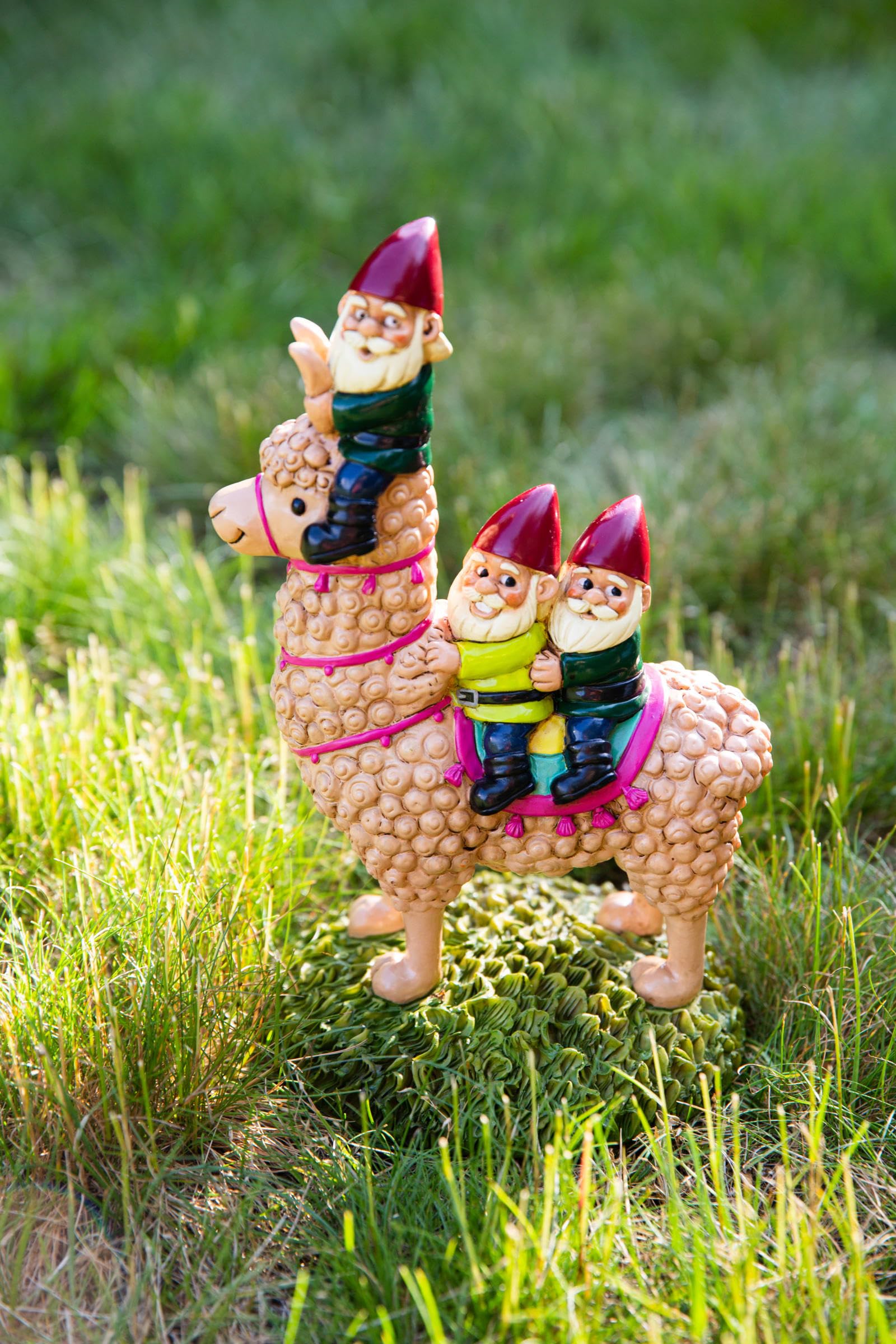 Amazon.com: BigMouth Inc Llama Garden Gnome Statue, Funny Outdoor  display picture 1