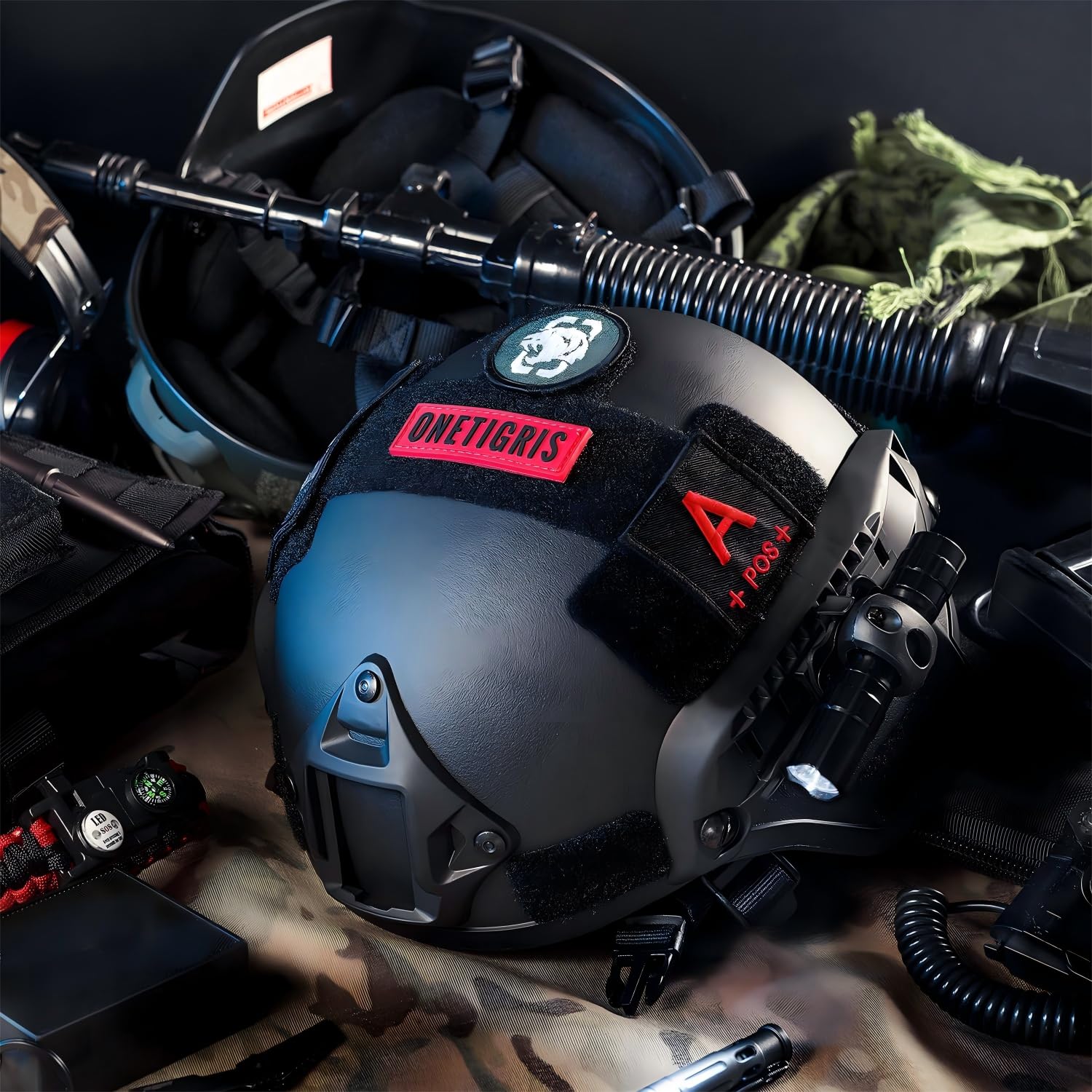 OneTigris Casco Mich 2000 Stile tattico ACH con NVG Mount e sponda Laterale per Airsoft Paintball
