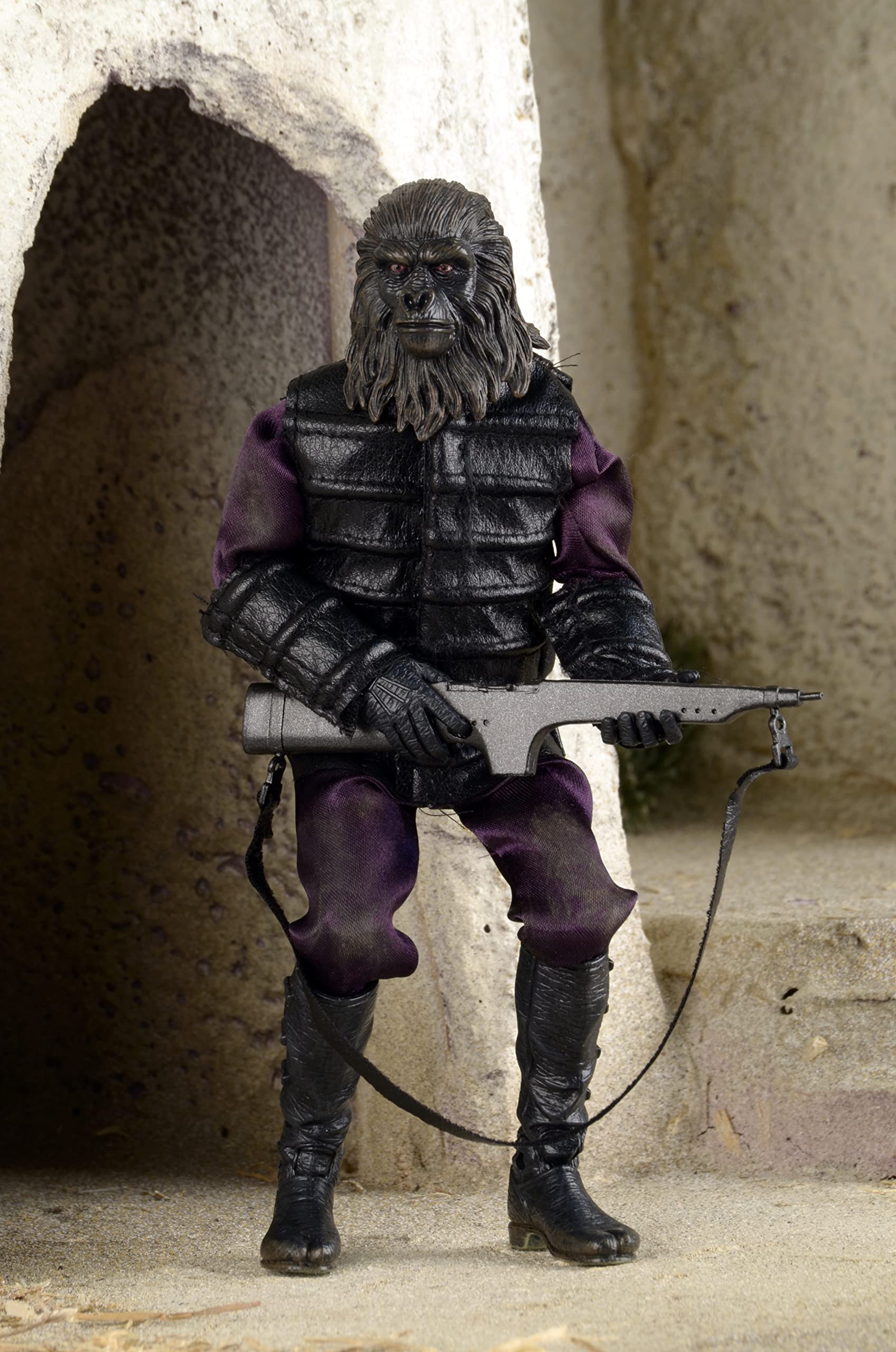 Amazon.com: NECA Planet of The Apes Clothed 8