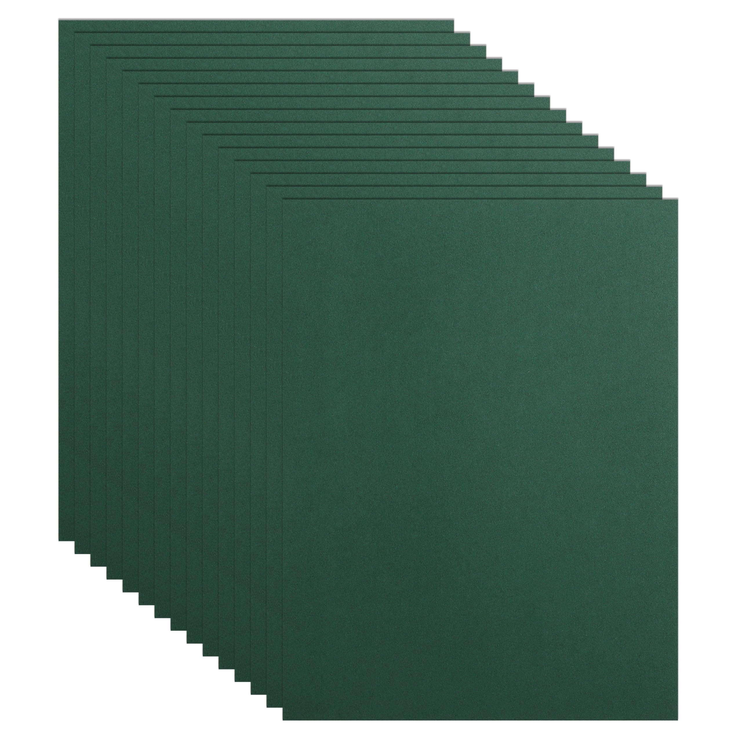 Guakicae 40 Sheets Dark Green Cardstock 8.5 x 11 Craft Paper, 75lb Premium Christmas Green Card Stock for DIY Making Cards, Office Printing, Party,