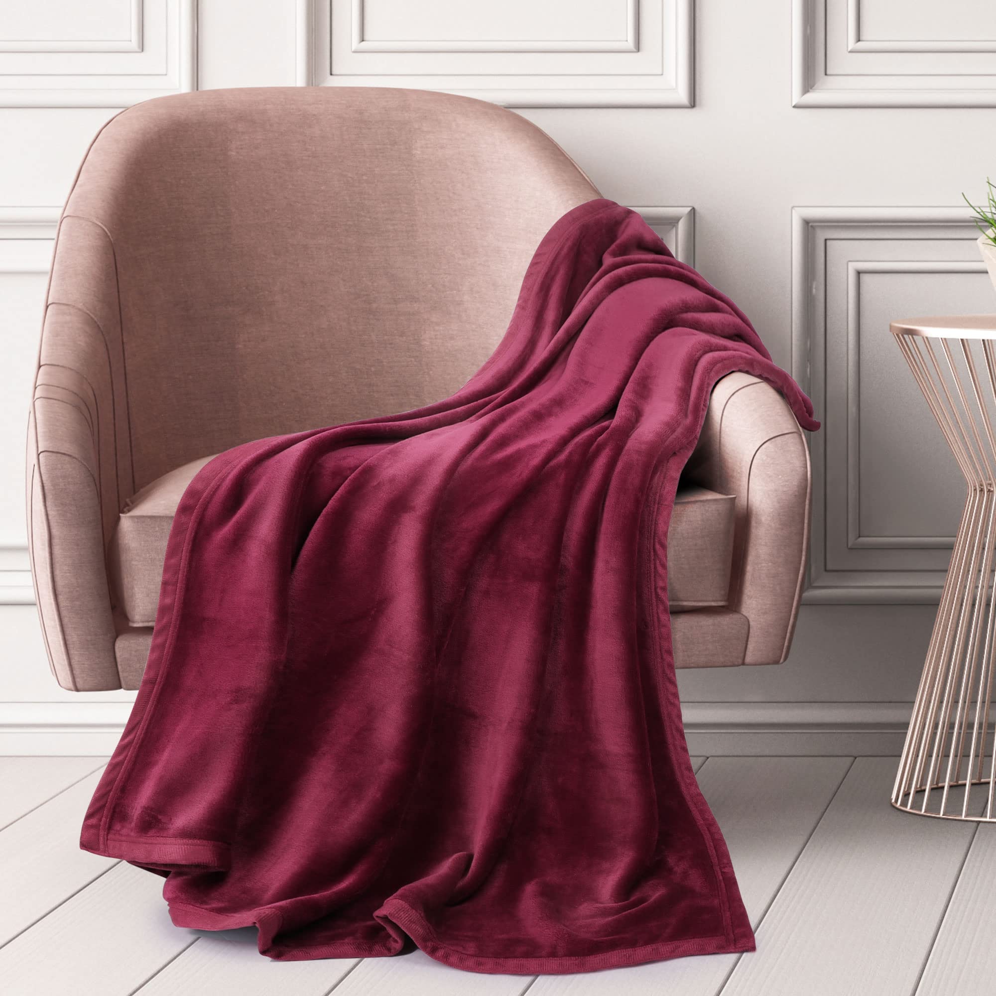 PiccoCasa Flannel Fleece Blanket Soft Lightweight Warm Fuzzy Blanket for All-Seasons - Image 2