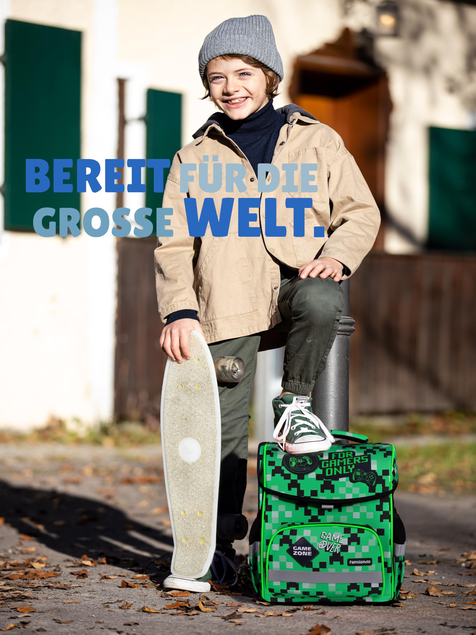 Familando - Basic Plus Schulranzen Set 10-teilig mit Schultüte - Playworld Gaming Pixel - Ergonomisch, stabil & mit gepolstertem Rücken - 850g leicht - 15L Volumen - Mit Reflektoren - Ab 1. Klasse