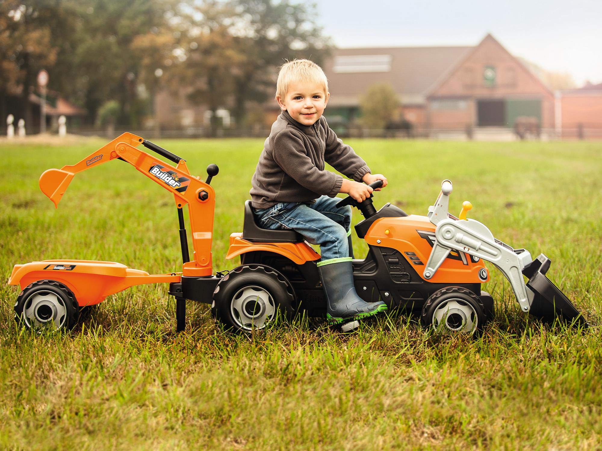 Smoby 7600710301 - Traktor Builder Max - Trettraktor mit Anhänger, Trailer verfügt über Tragkraft von bis zu 25 kg, Schaufel bis zu 3 kg belastbar, Traktor für Kinder ab 3 Jahren, Gelb