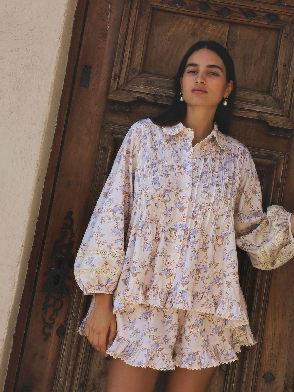 THLAI Women Two Piece Outfits Floral Print Long Sleeve Shirt and Ruffle Hem Shorts Set Casual Vacation Outfits