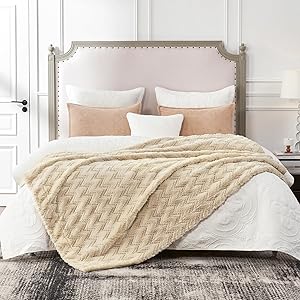 Cozy Bliss Faux Fur Textured Throw Blanket for Bed Super Soft Fuzzy Couch Blanket Gift for Women Premium 3D Ribbed Jacquard All Season Use Khaki Beige Zigzag 60"*80"