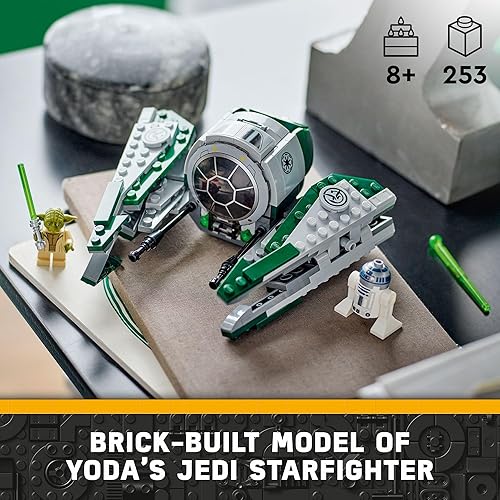 Miniatura 2 de LEGO Star Wars Jedi Starfighter de Yoda 75360 Star Wars Coleccionable para niños con figura de Master Yoda con juguete de sable de luz, regalo de