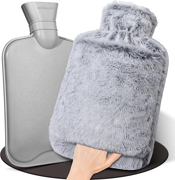 HAOCEE Bouillotte Eau Chaude,2L Grande Bouillotte Moelleuse, Bouillottes Avec Poche Kangourou, Bouillotte Chaude Chauffe Main/Ventre/Cou, Bouillote Antifuite(Gris) - 1