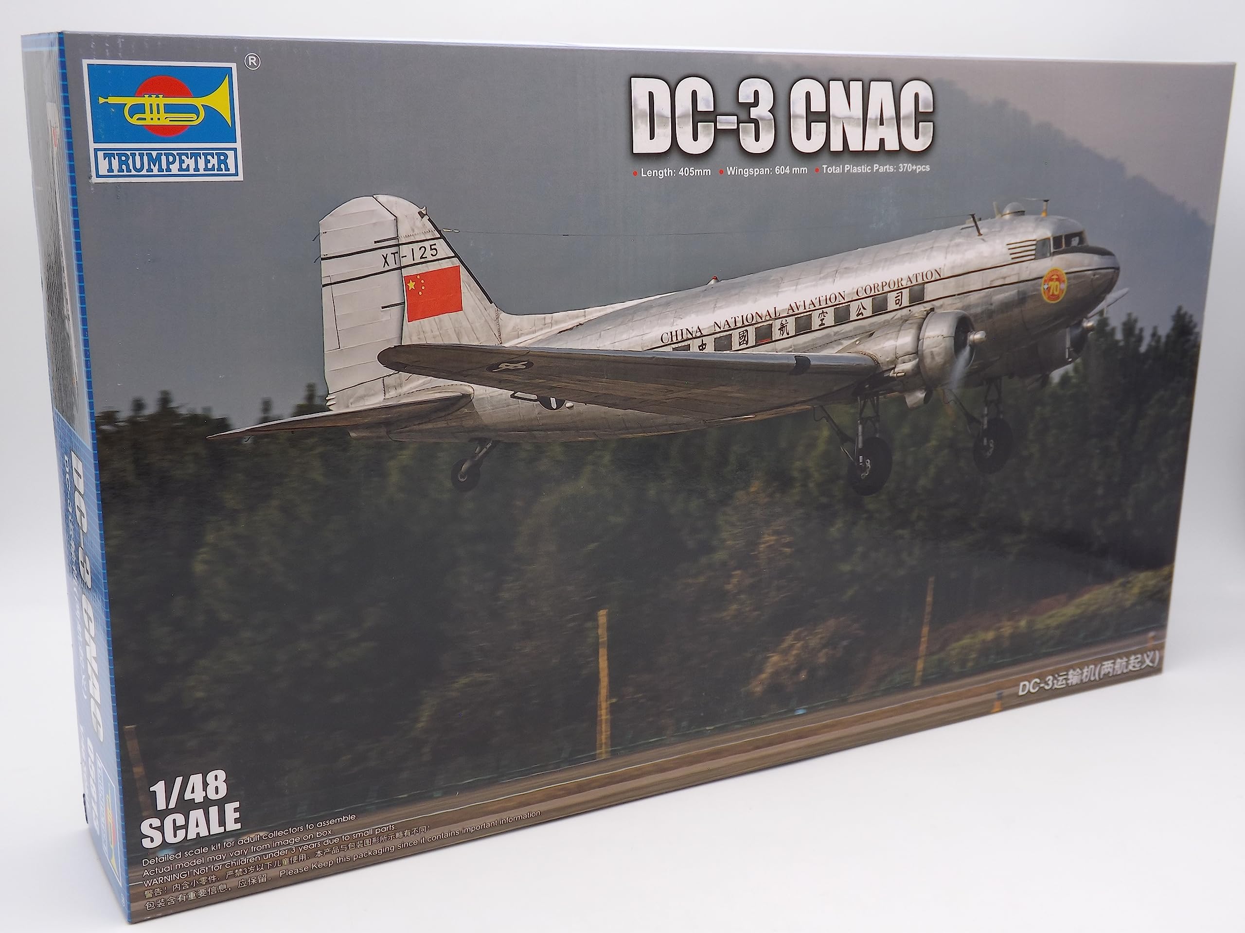 Trumpeter 5813 DC-3 CNAC 1:48 Model Kit