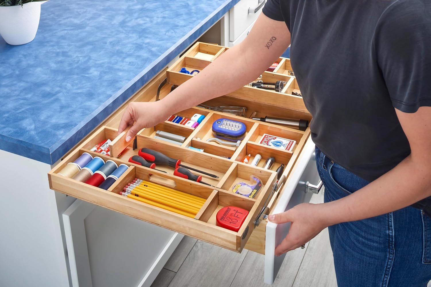 REV-A-SHELF Wood Base Cabinet Replacement MAXX Drawer System w/Soft-Close