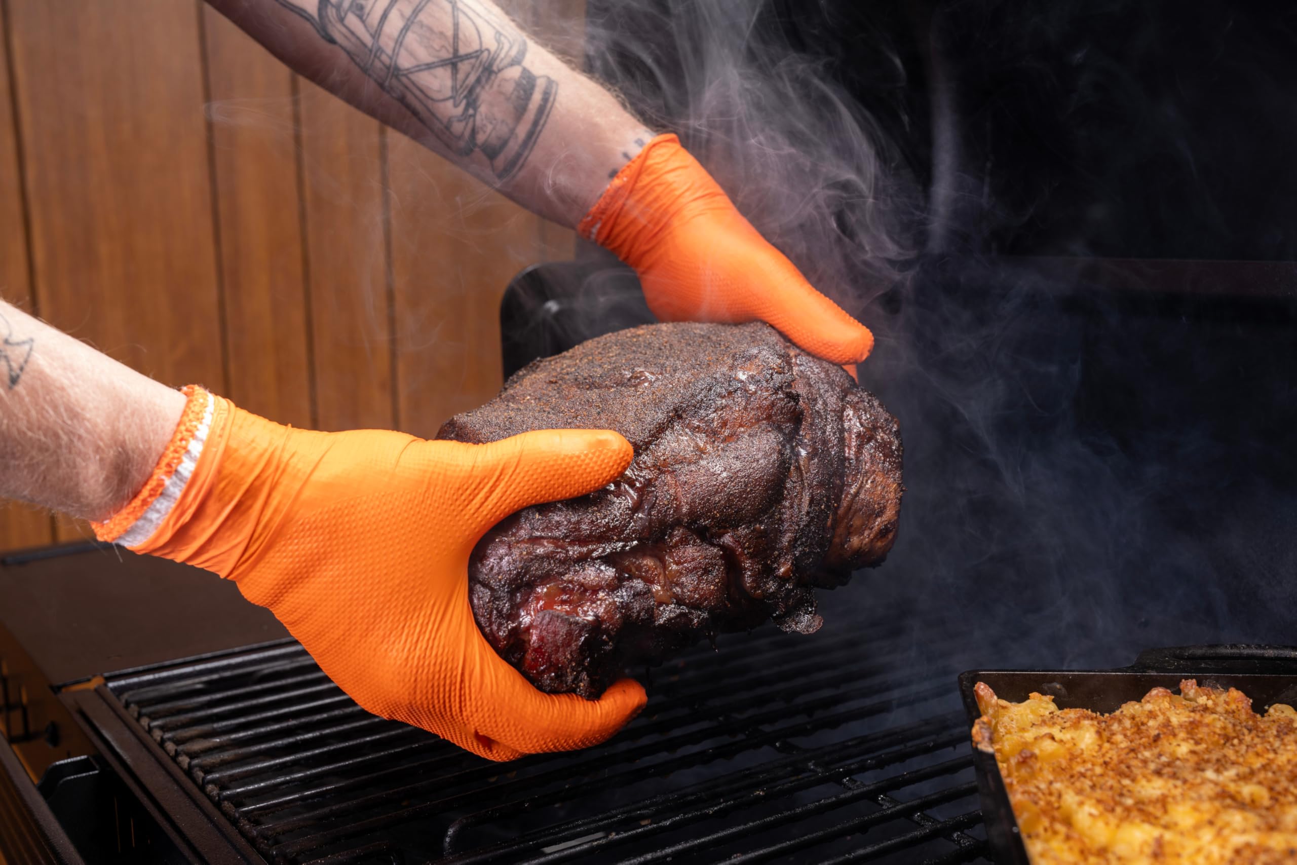 Traeger Grills BBQ Prep & Serve Guanti – 25 paia di guanti monouso in nitrile + guanti in cotone resistenti al calore per grigliare, maneggiare carne e preparazione di alimenti