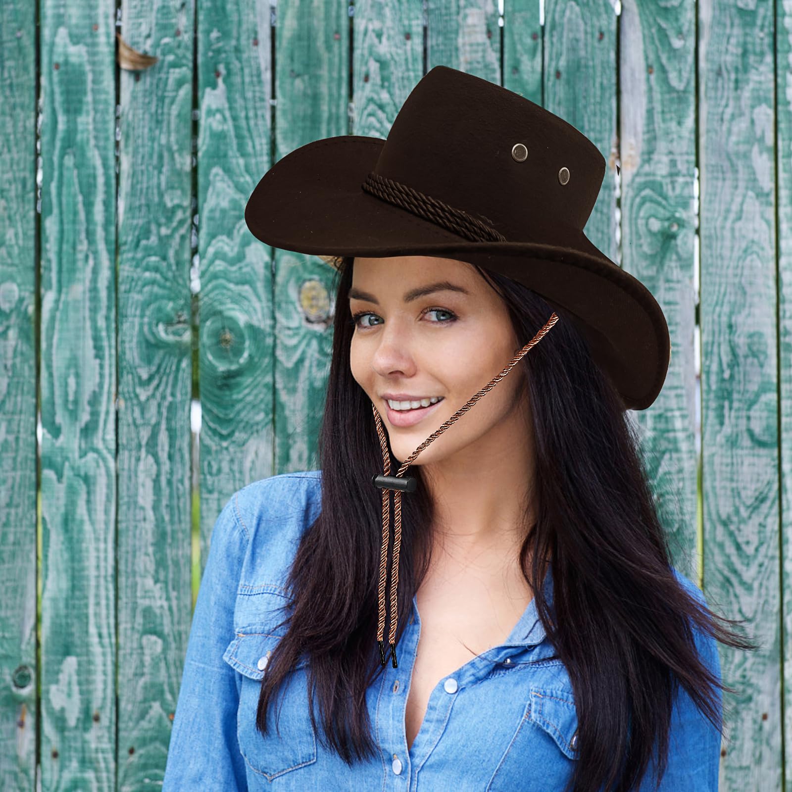 LYCN 24 Stück Cowboyhüte Set – Westernhut mit breiter Krempe aus Wildlederimitat, braune Cowboyhüte mit 12 Bandanas und Verstellbarer Kordel für Männer und Frauen, Kostümparty Zubehör