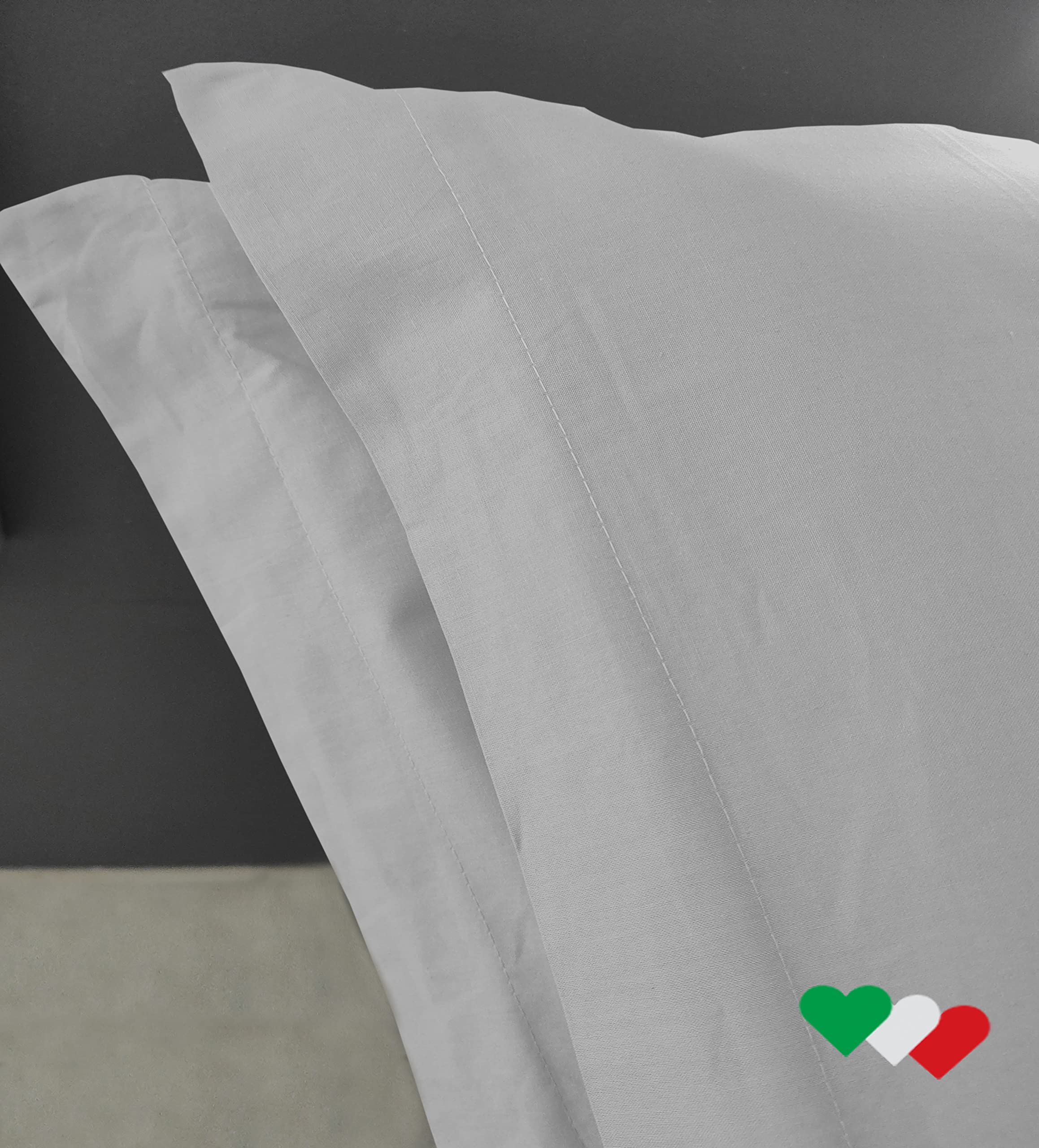 Home Tresor - Raffinata Coppia di Federe Cuscini Letto con Volant - 100% Puro Cotone - Made In Italy - 57 fili cm2 - cm. 52x82 - Grigio