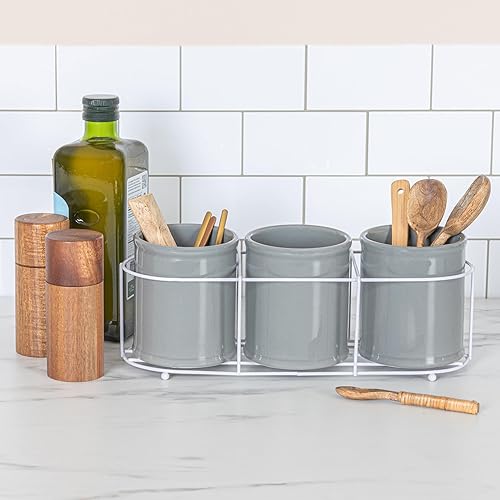 Miniatura 2 de Creative Co-Op Soporte de metal de cerámica de granja, Crocks grises y blancos