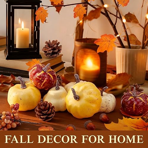 Miniatura 2 de VEKDA 24 decoraciones de calabaza falsa para decoración de mesa de Acción de Gracias con mini calabazas, bellotas, piñas, bayas, hojas de arce,