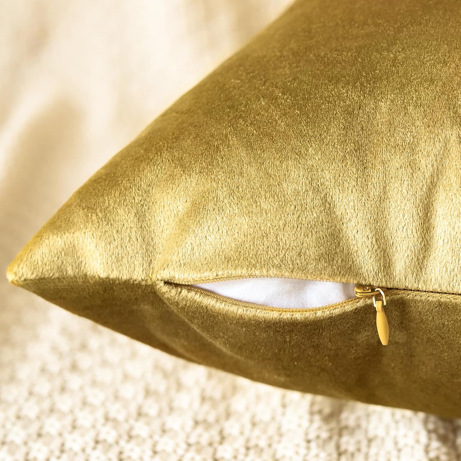 OTOSTAR Set of 4 Decorative Throw Pillow Covers Soft Velvet Solid Square Pillow Cases Luxury Cushion Covers Case for Sofa Car Patio Bedroom Living Room 20x20 Inch, Golden image 3