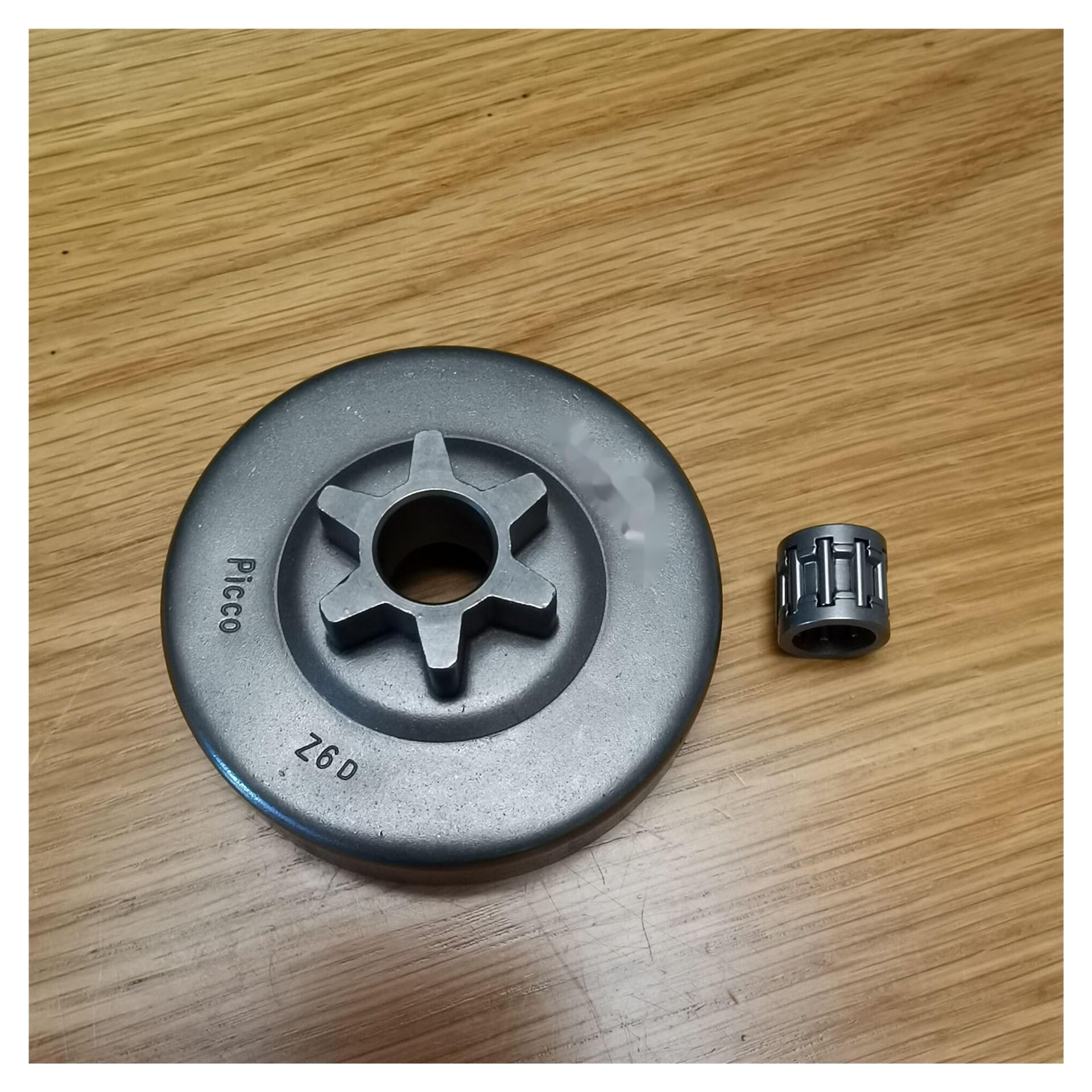 Pignon droit pour tronçonneuse MS 200 et 020 T pas 3/8 Pouces à 6 dents