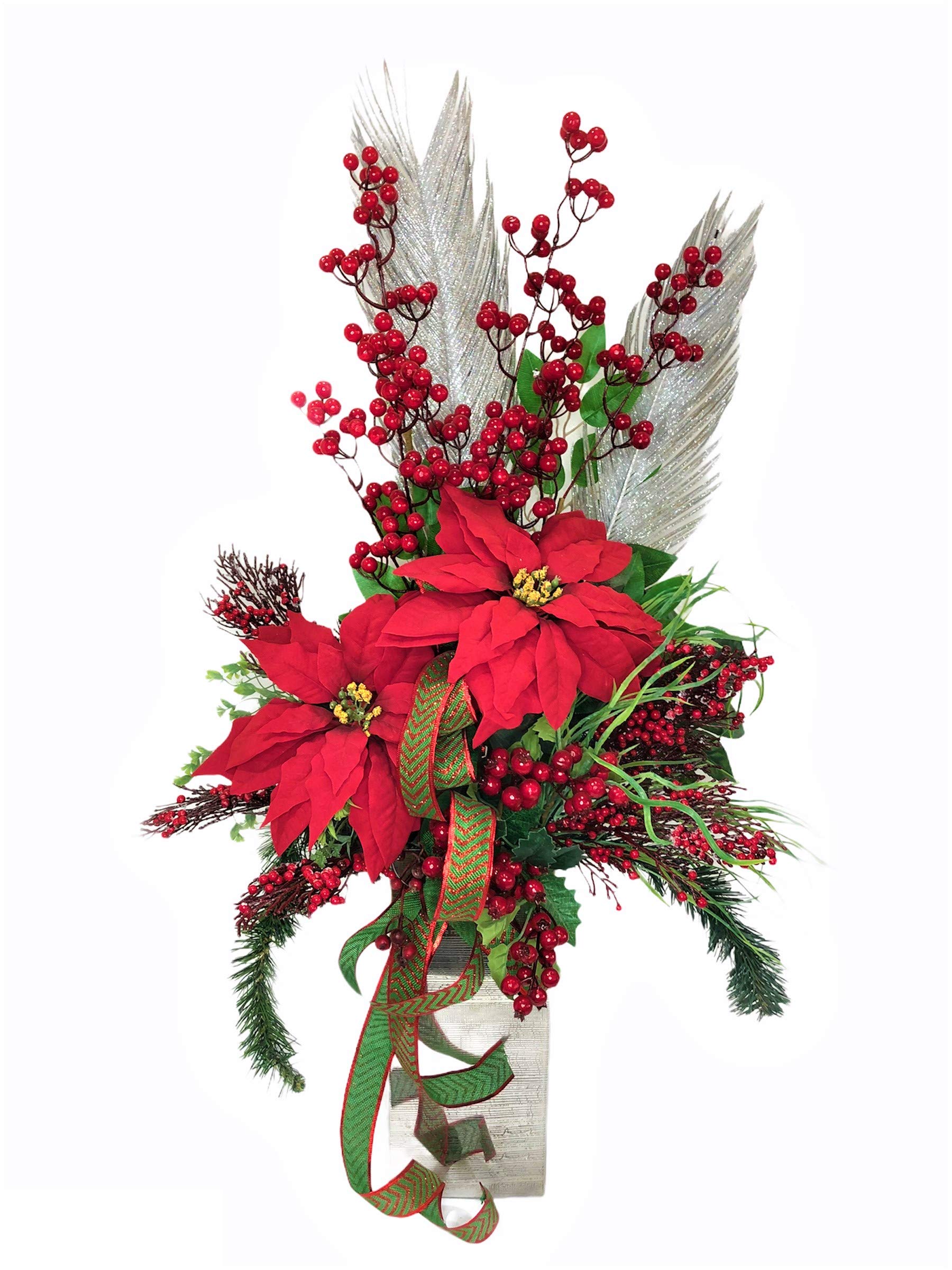 LBA Centro Floral navideño. Elaborado en un florero metálico, con Flores secas y Artificiales. Medidas aproximadas totales: 100x55x25 cms.