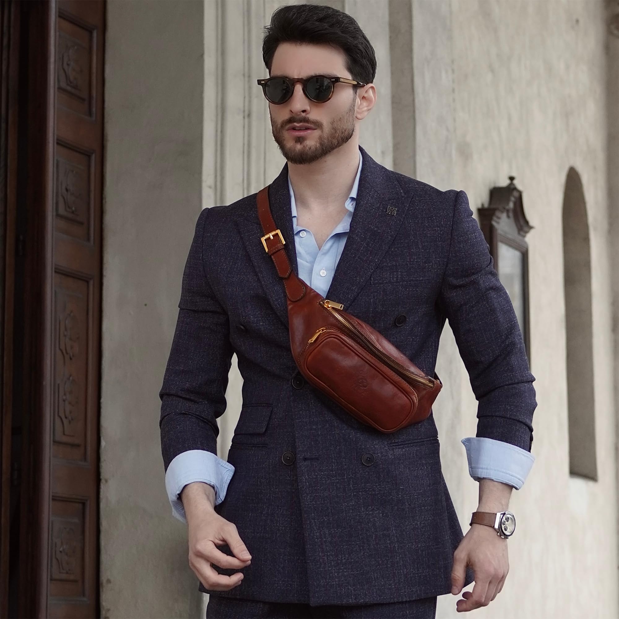 Marsupio Uomo in Vera Pelle Primo Fiore – Marsupio Donna Pelle Realizzato in Italia da Esperti Artigiani – Elegante con Cintura Regolabile e Tasche Spaziose – Time Resistance (Cognac)