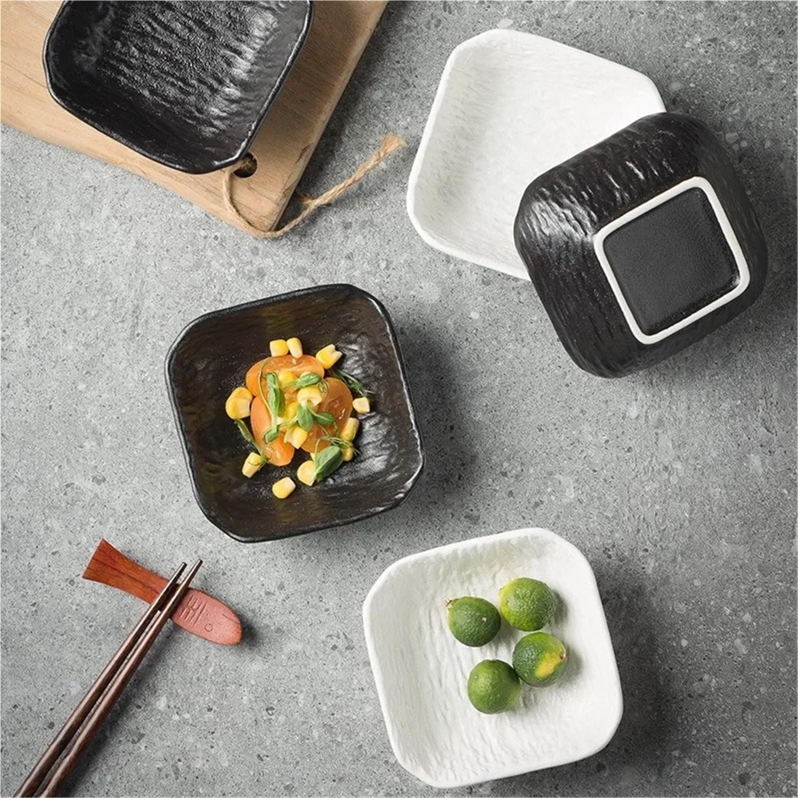 Kreatives Tapas-Schüssel-Set aus Keramik, quadratisch, für Saucen, Restaurant-Qualität, kleine Servierschalen in elegantem Schwarz, perfekt für Unterhaltung und Essen, 4 Stück