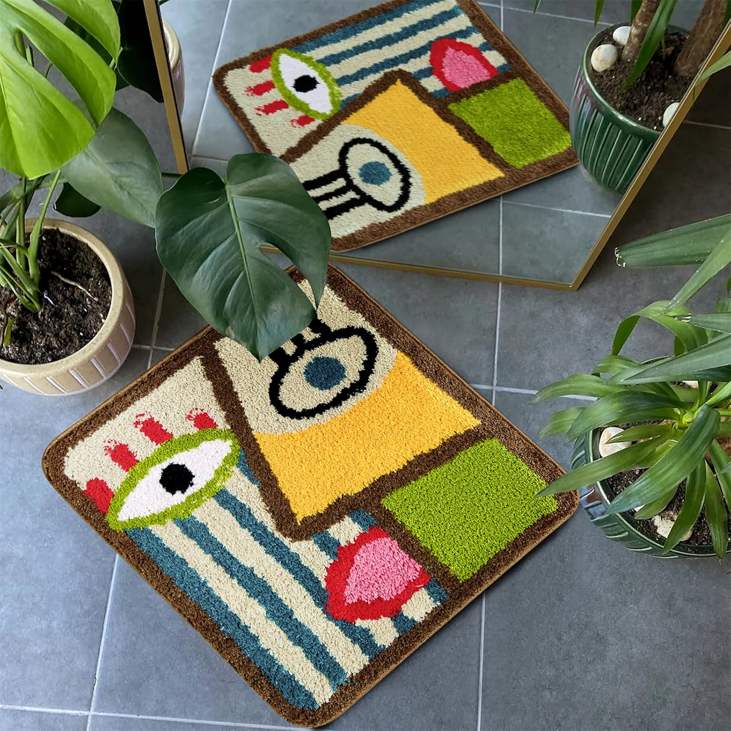 Abstract Line Art Face Tufted Throw Rug Washable, Modern Mid-Century Contemporary Cute Aesthetic Bathroom Rug 2x2 Non Slip, Colorful Funny Cool Tribal Funky Area Carpet for Bedroom Dorm