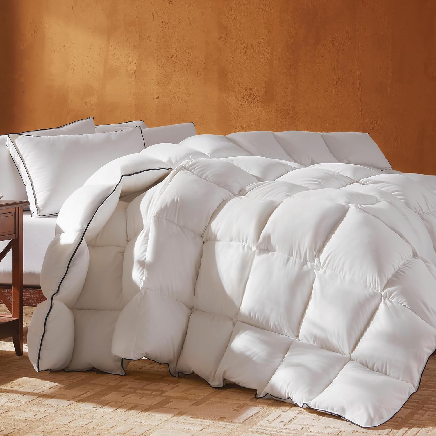 Goose Feather Down Fiber Cotton Comforter Twin Size, Ultra-Soft Duvet Insert, Hotel Collection White Quilted Comforter, All Season Bedding Comforter with 8 Corner Loops, 68x90 Inch