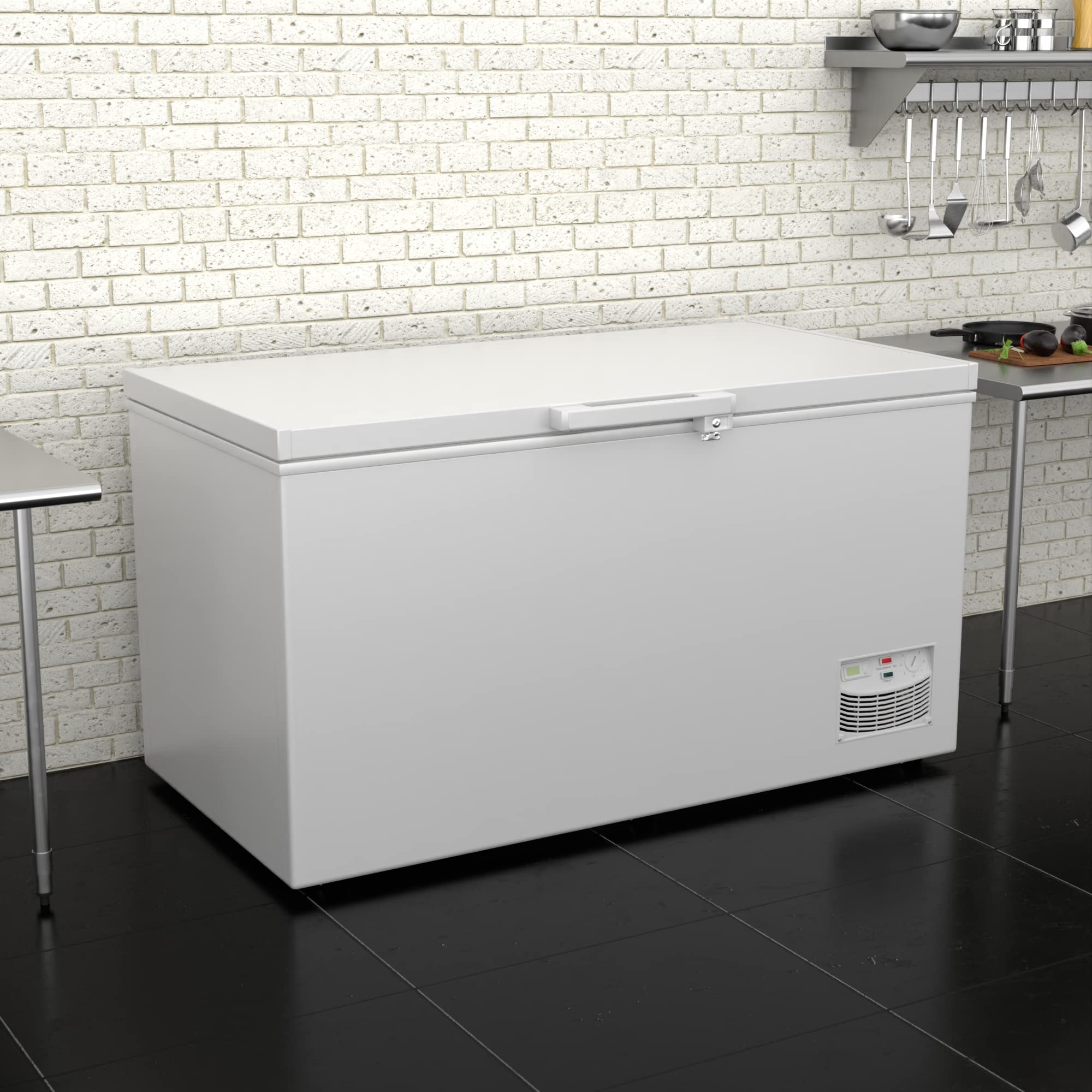 Cf16hc Commercial Chest Freezer - 15.9 Cu. Ft. on Fridge.com - View 3