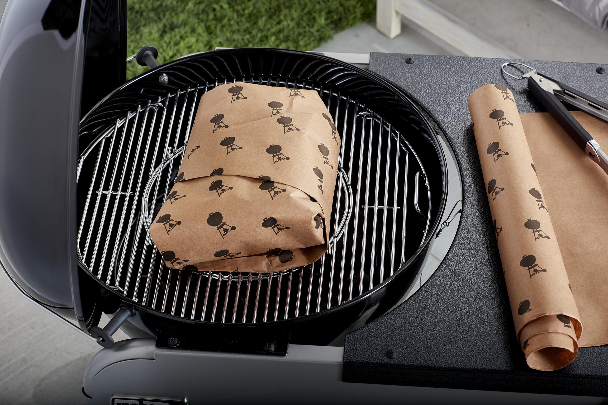 Weber Papier boucher - Rouleau de 47m (45cm de largeur), en cellulose 100% naturelle, pour une viande juteuse et aromatique. Pour le fumage et la cuisson au barbecue - Brun (7020)