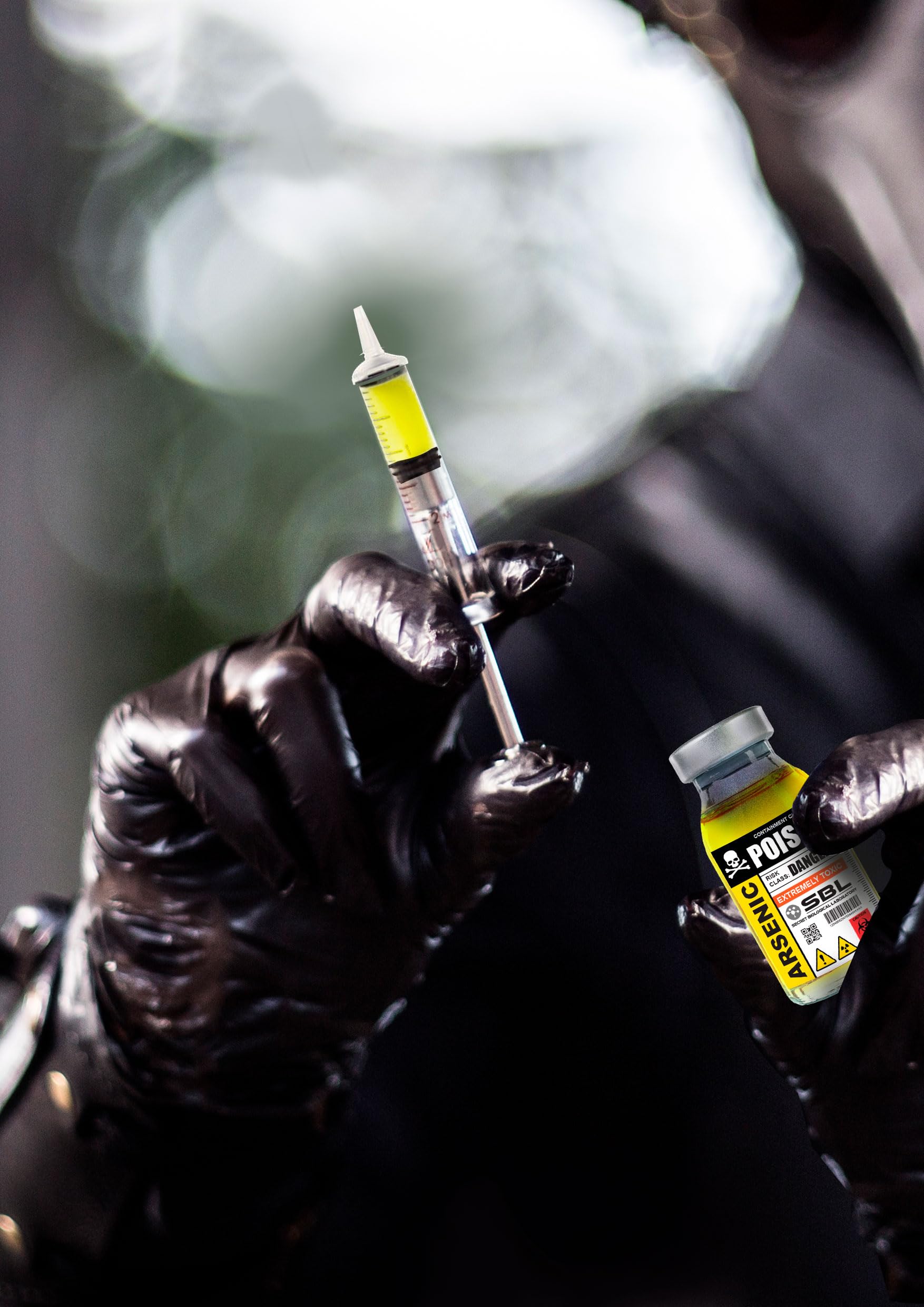 FIESTAS GUIRCA | Poison Canister with Syringe - Scary Prop for Halloween Decoration and Terrifying Parties - Ideal for Spooky Scenes and Horror Celebrations - Multicoloured