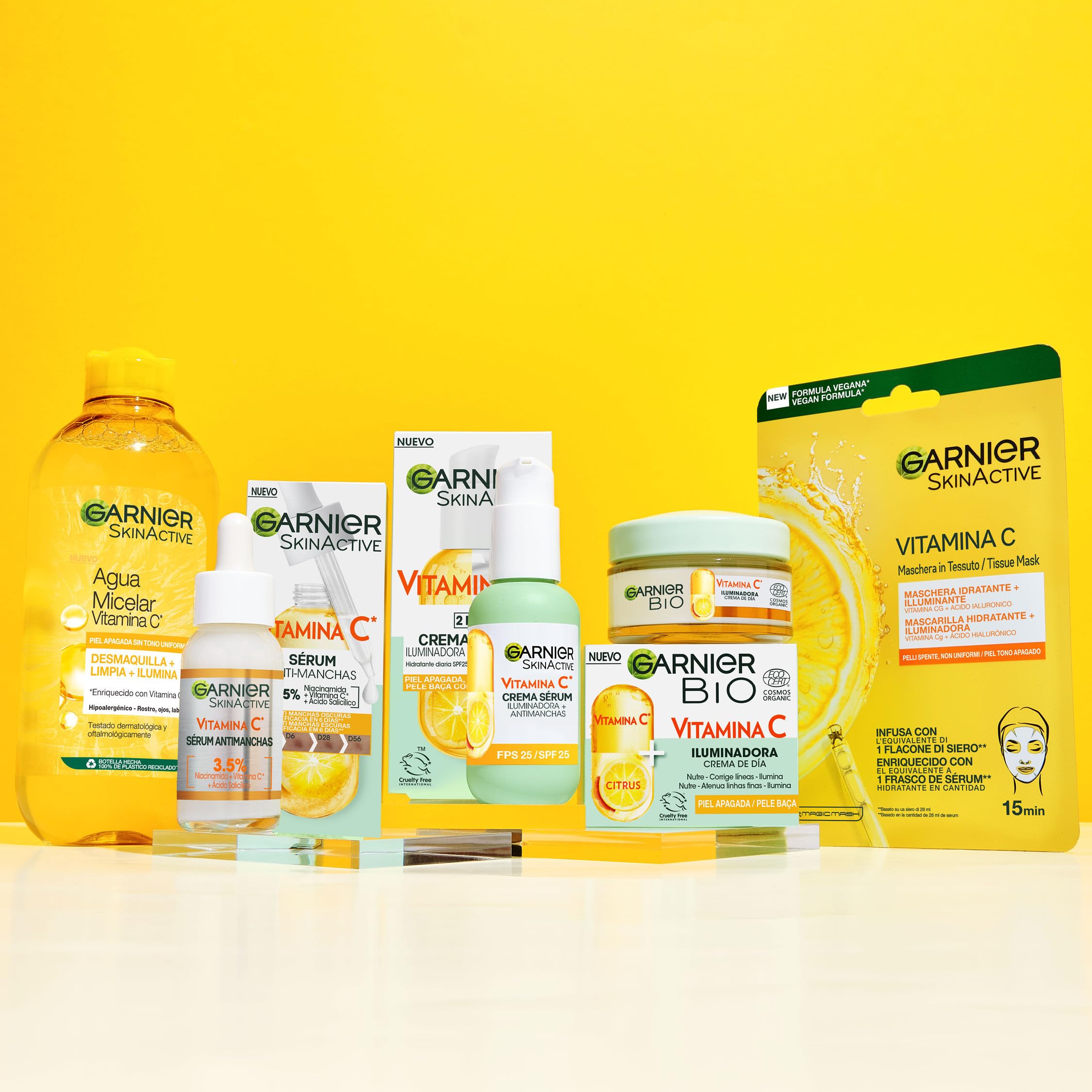 Garnier Delikatny płyn do twarzy micelarny, delikatna woda oczyszczająca do usuwania makijażu, dla promiennej i budzenia cery, z witaminą C, SkinActive All-in-1, 1 x 700 ml
