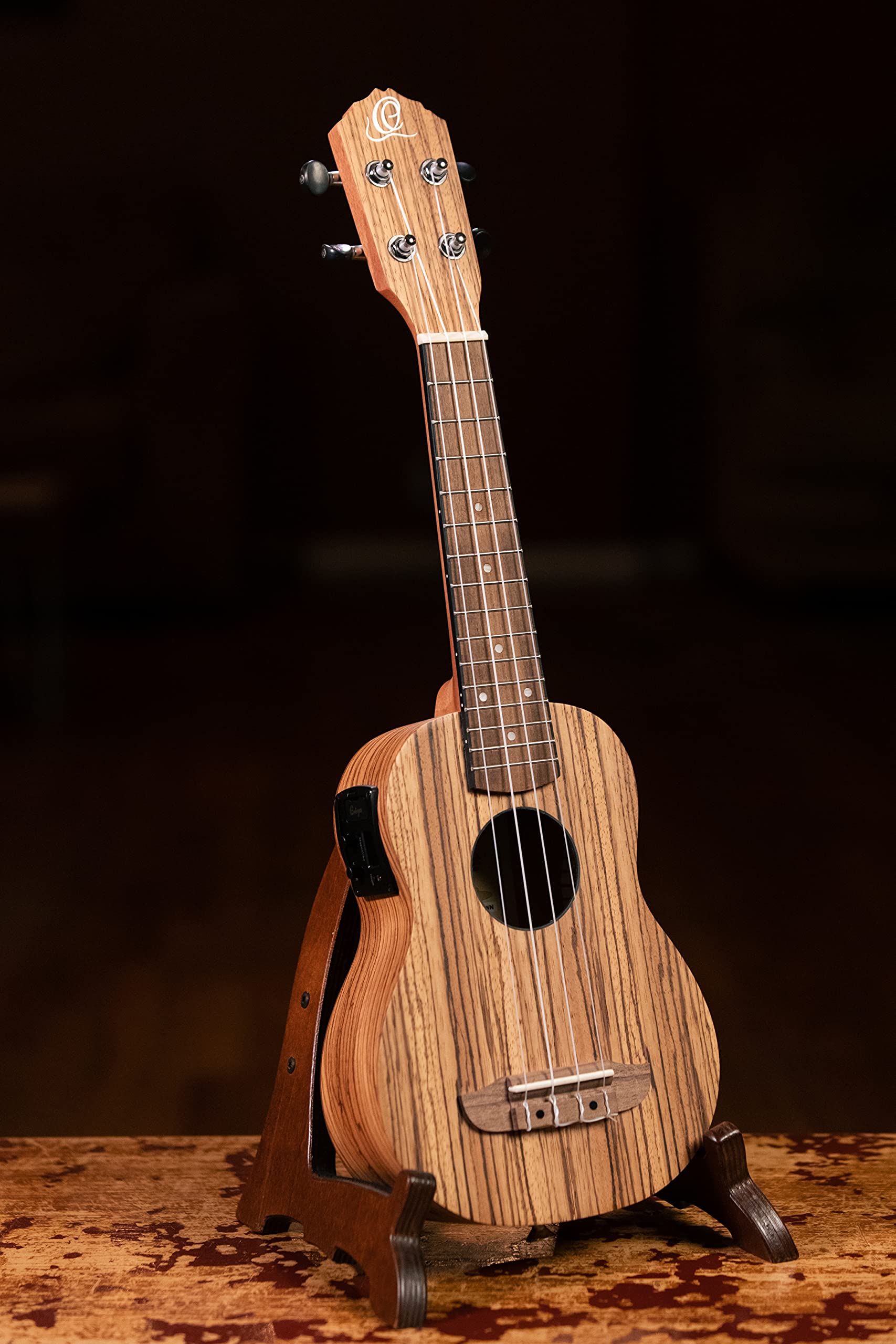 Ortega Guitars Ukulele Soprano Elettro-Acustico – Timber Series – Gig Bag Inclusa – Zebrawood, Natural (RFU10ZE)
