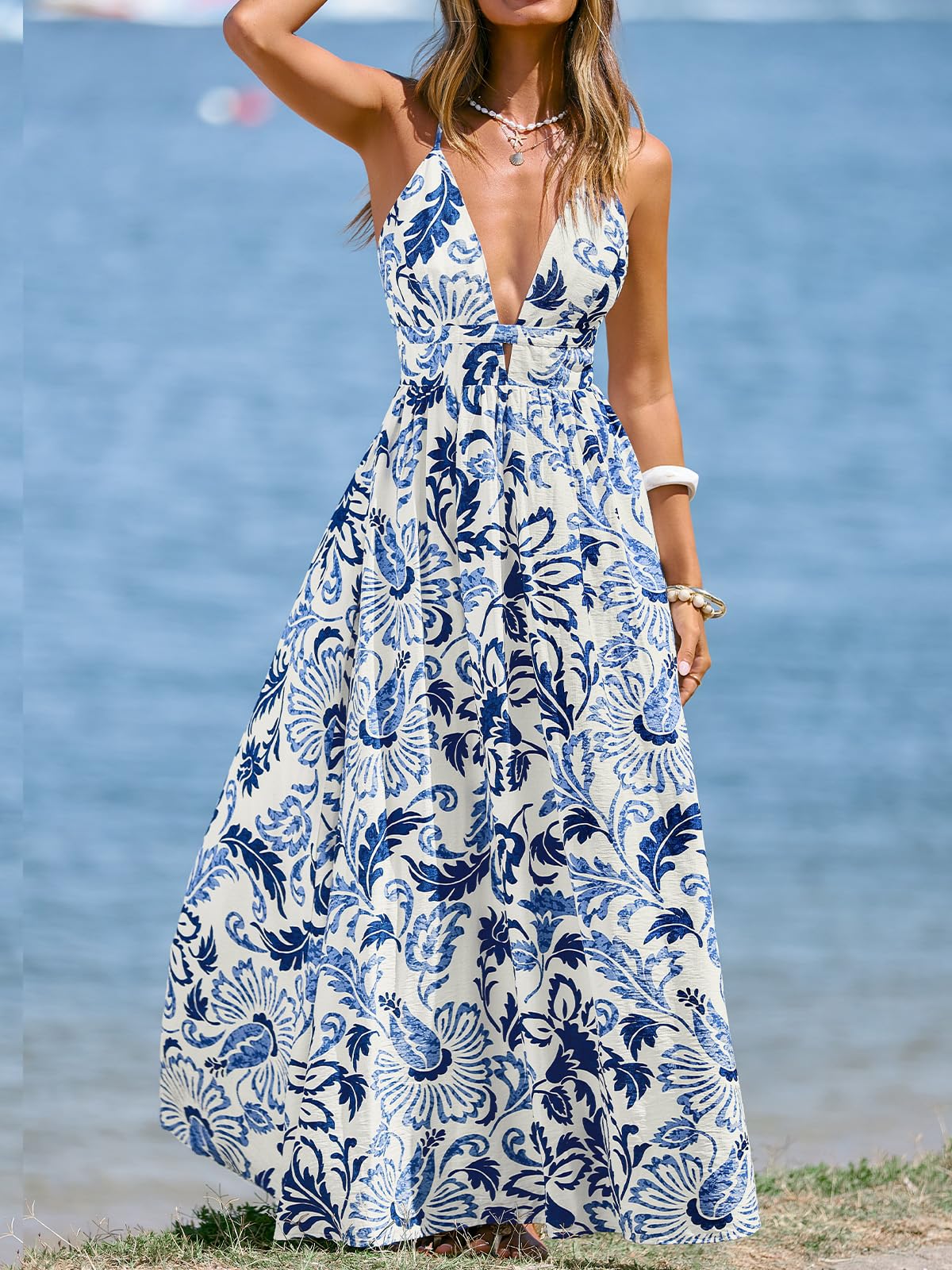 CUPSHE Damen Sommerkleid Blumen V-Ausschnitt Maxikleid Spaghettiträger Rückenfrei Boho Kleid A-Linie Strand Urlaub Trägerkleid