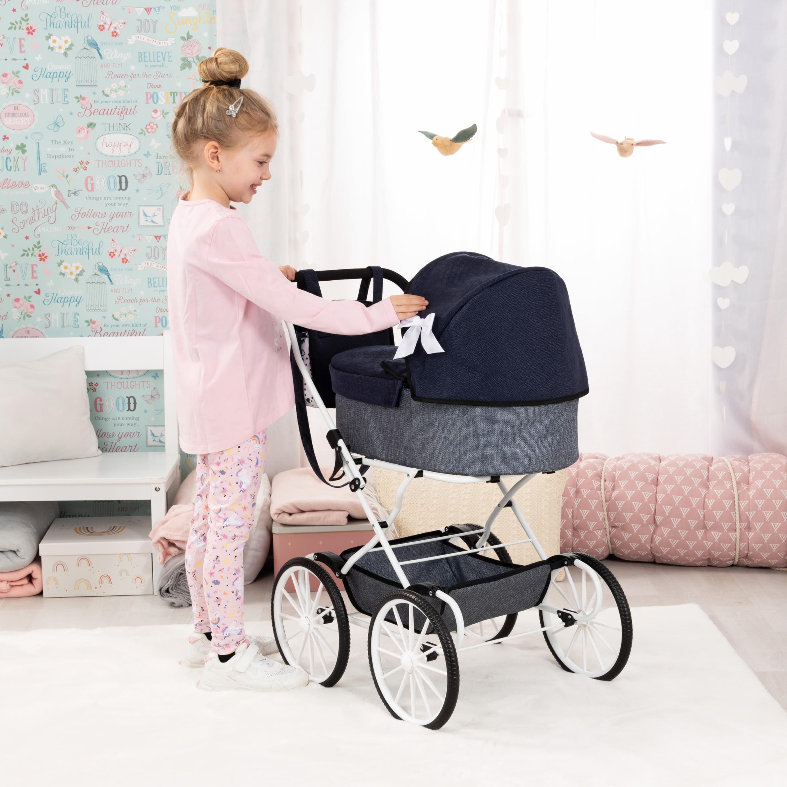 Bayer Design 14381AA Puppenwagen nostalgisch, klassisch, mit Korb, Tasche, Abdeckung, Blue | große Räder, Abdeckung, klassisch